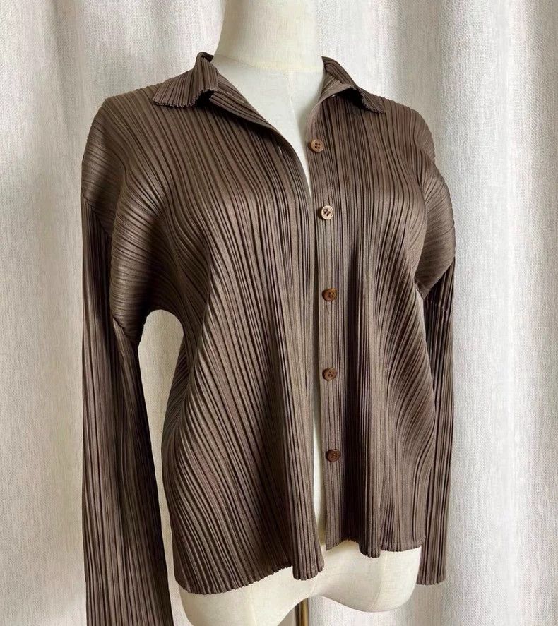 Issey Miyake issey miyake size:3 Olive green cardigan 2505-Nextarrow Size XXS / US 00 / IT 34 - 1 Thumbnail