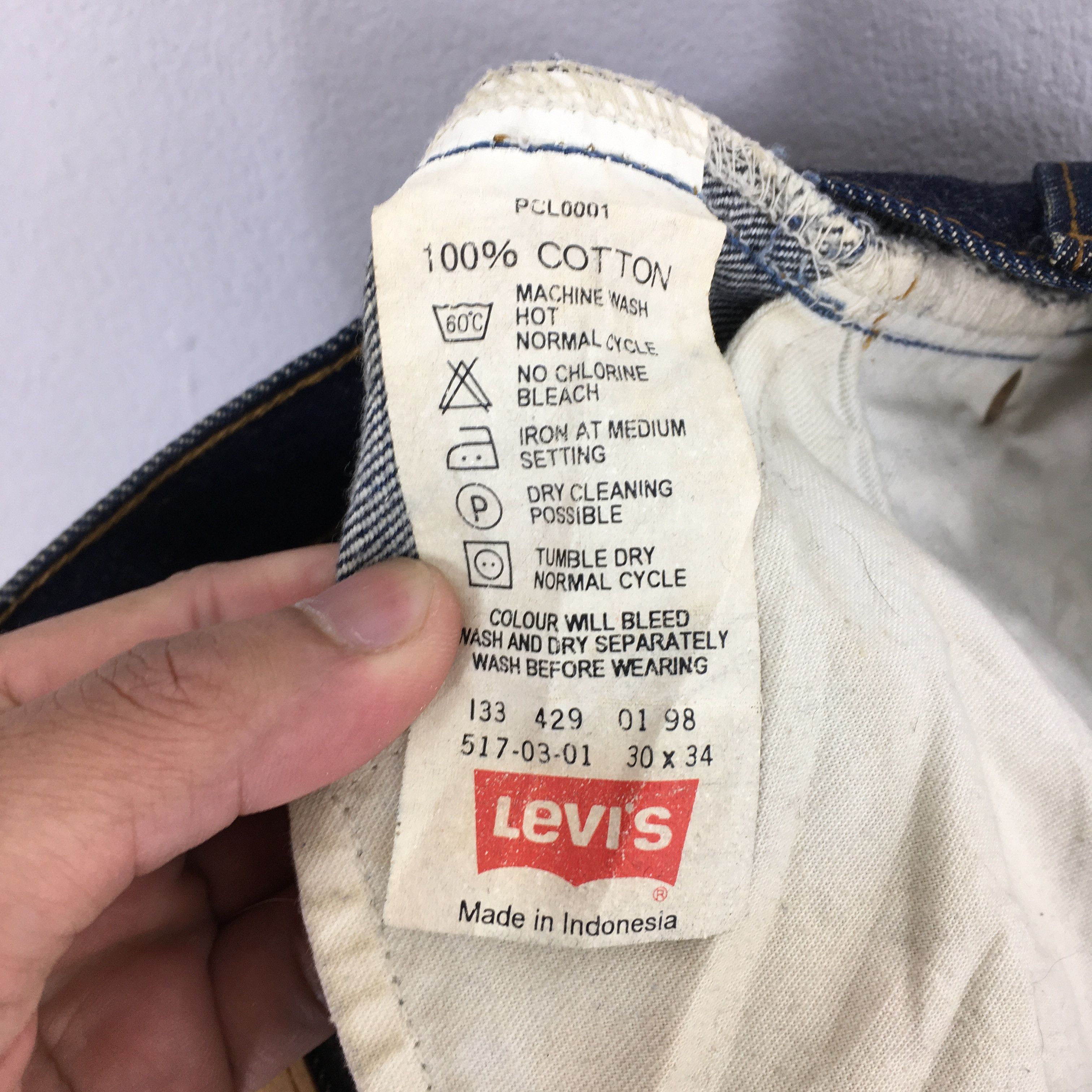 Levi's Size 30x31 Vintage Levi's 517 Bootcut Flare Jeans Size US 30 / EU 46 - 14 Thumbnail