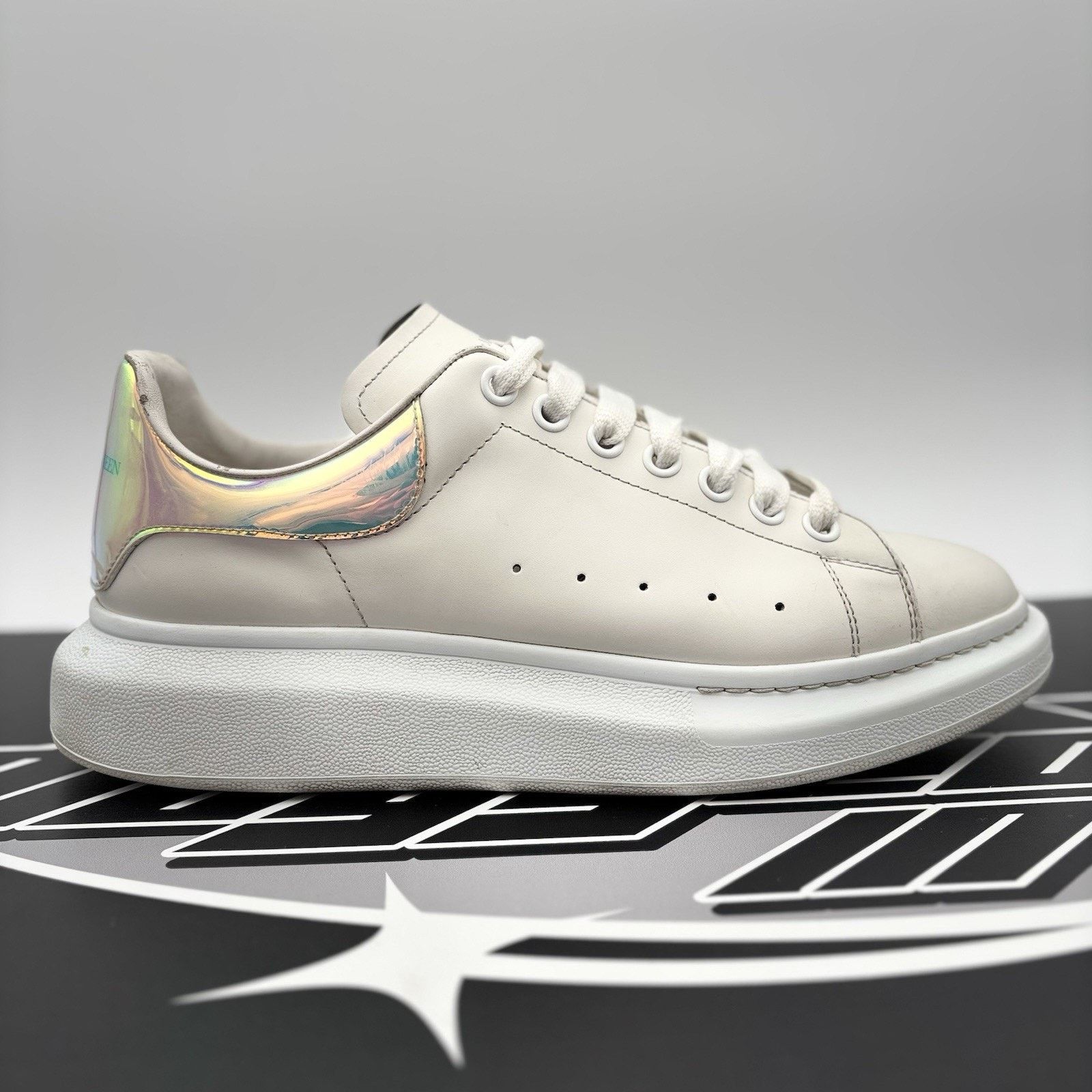 Alexander McQueen Alexander McQueen ‘ Shock Pink ‘ | GREAT CONDITION! Size US 10 / EU 43 - 2 Thumbnail