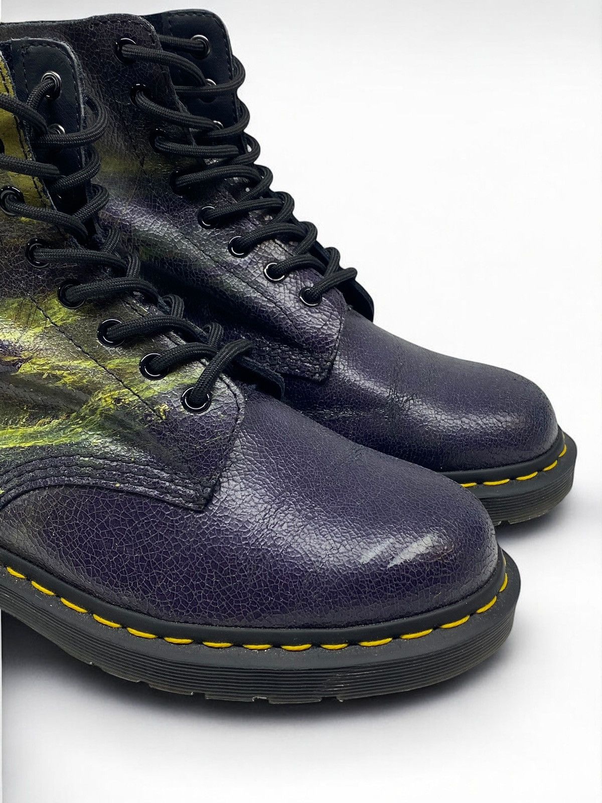Dr. Martens 🔥 DR. MARTENS PASCAL BOOTS GOTHIC PUNK HEARTBUCKLE HEAT Size US 9 / EU 42 - 10 Thumbnail