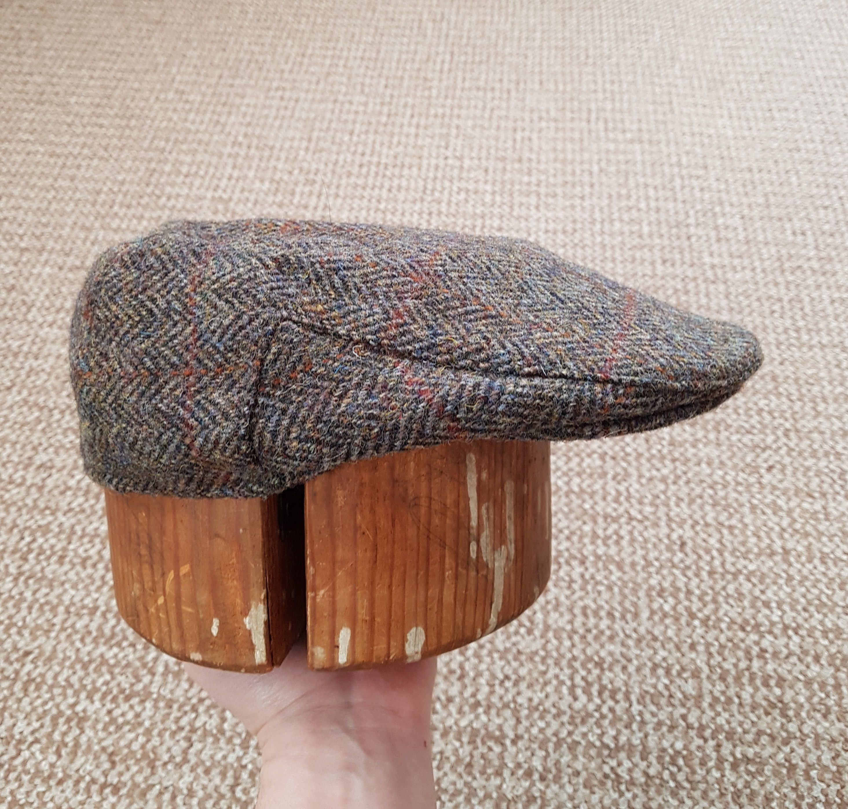 Harris Tweed Harris Tweed Peaky Blinders Centenary Label Wool Hat Cap Size 40 - 1 Thumbnail