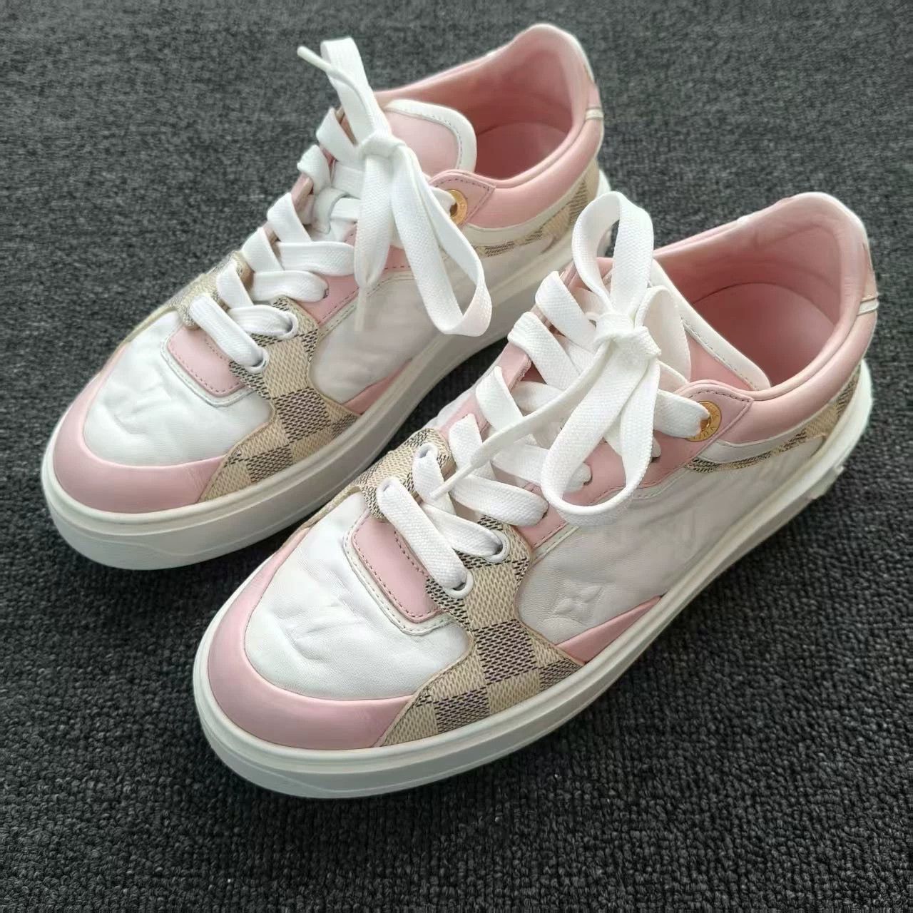 Louis Vuitton 95 New LV Pink & White Sneakers 37.5 Size US 7 / IT 37 - 1 Thumbnail