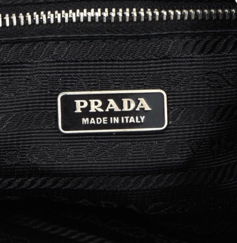 Prada Authentic PRADA Hobo Bag Size ONE SIZE - 24 Thumbnail
