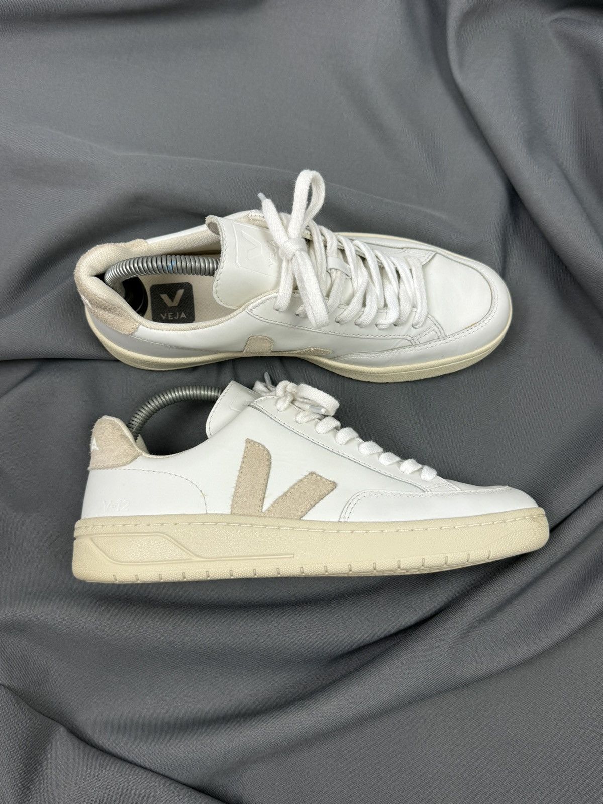 Other Veja V-12 Leather White Unisex Low-Top Sneakers Size US 9 / IT 39 - 6 Thumbnail