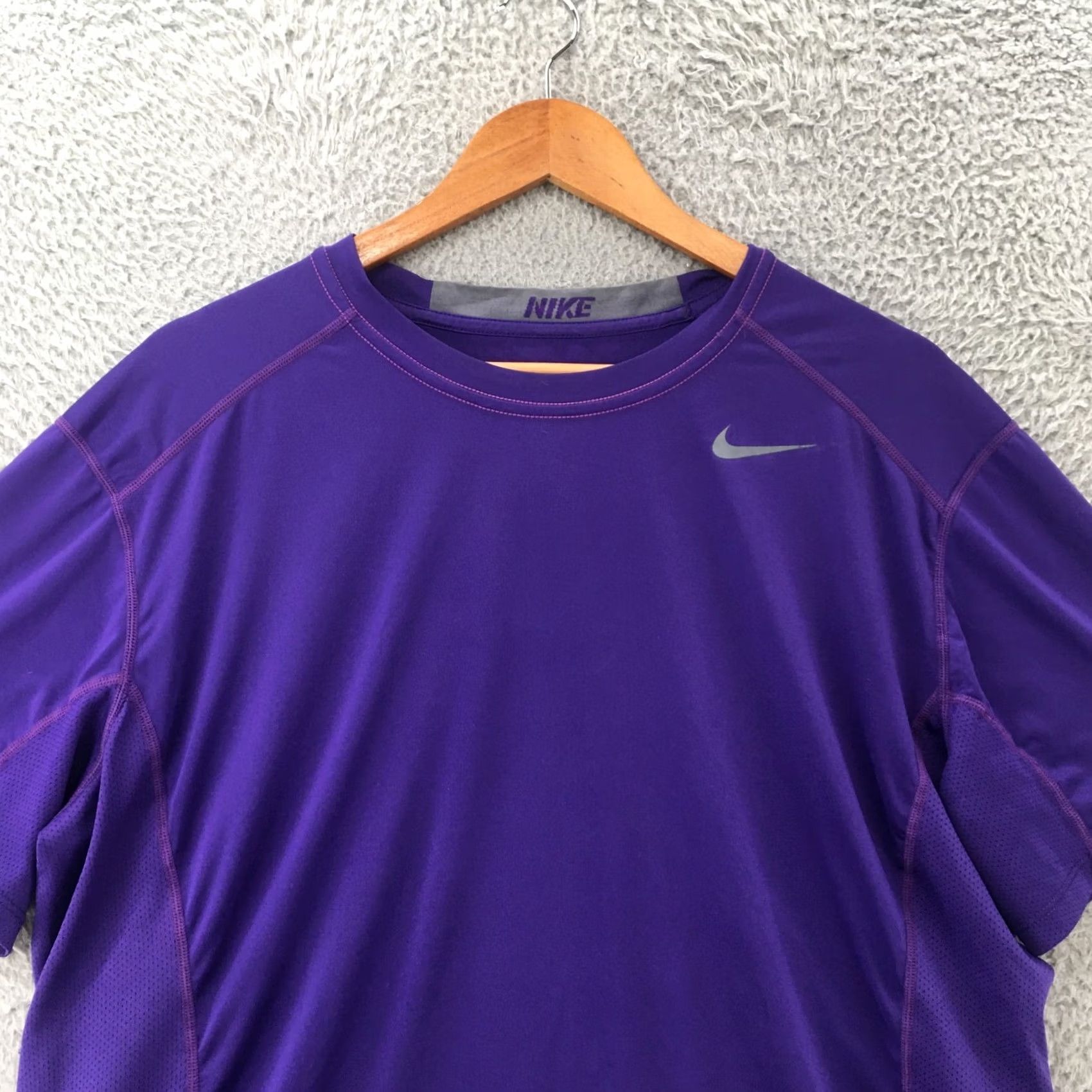 Nike Nike Dri Fit T-Shirt Womens XL Purple Short Sleeve Pullover Crew Neck Fitted Size XL / US 12-14 / IT 48-50 - 2 Thumbnail