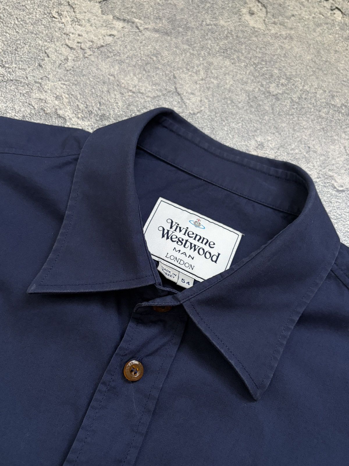 Vivienne Westwood Vivienne Westwood Embroidered Orb Logo LS Shirt 54 Size US XL / EU 56 / 4 - 4 Thumbnail