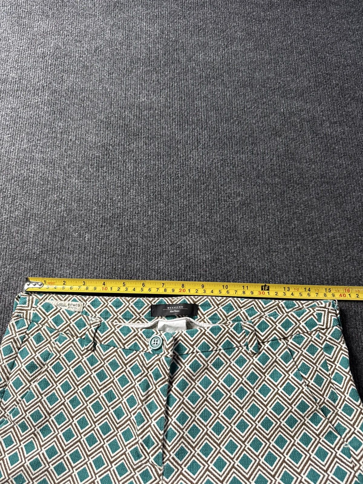 Weekend Max Mara Luxury Weekend Max Mara Geometric Capri Pants W30 Designer Size 30" / US 8 / IT 44 - 19 Thumbnail