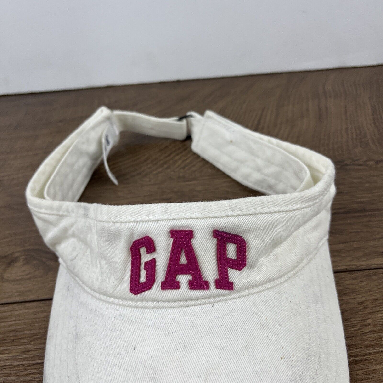 Gap GAP Visor Gap White Hat Adjustable Adult Size Hat White Cap Size ONE SIZE - 6 Thumbnail
