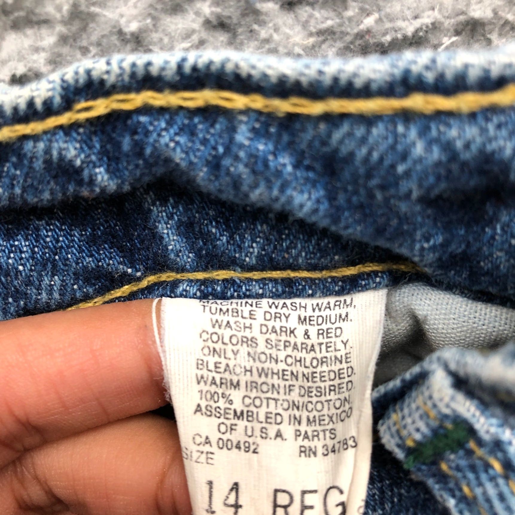 Lee VINTAGE Lee Riders Mom High Rise Jeans Womens 14 Reg 23x27 Tapered Blue Size 40" / US 18 - 3 Thumbnail
