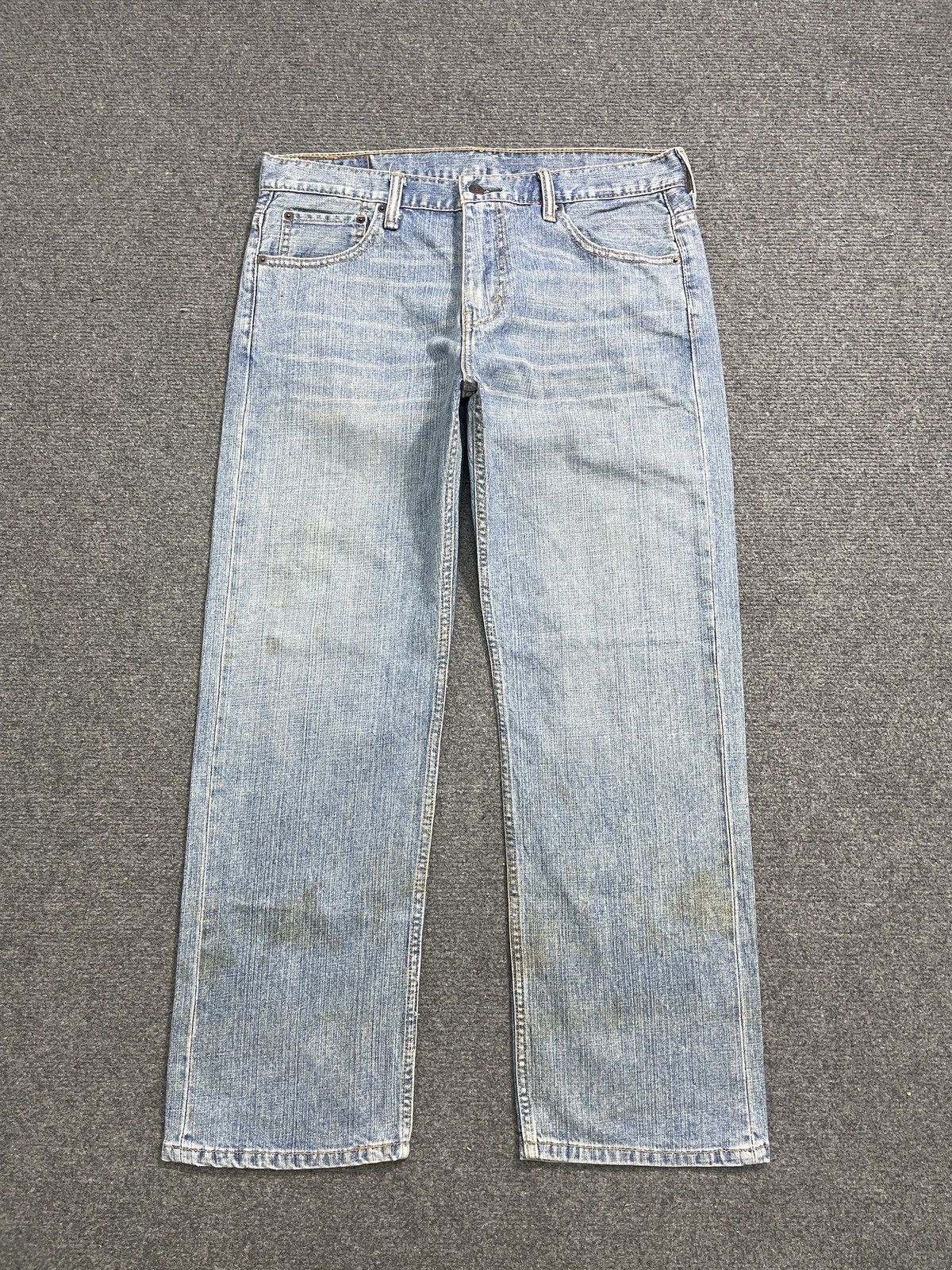 image of Levis 569 Light Wash Jeans in Blue Denim, Men's (Size 33)