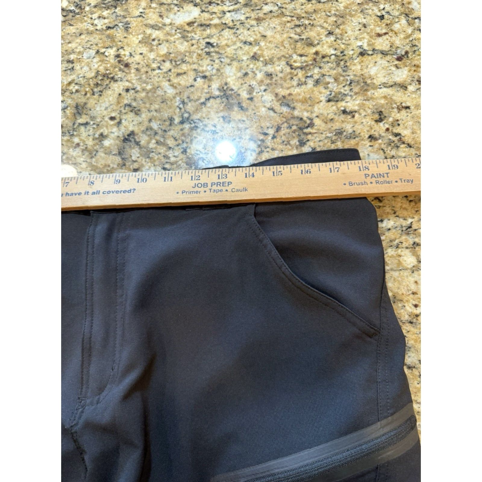 Vintage Magellan Outdoors Mens Black Overcast Flex Zip Off Pants Shorts L Regular Cargo 32 In Zip Off New w Tag Size US 33 - 8 Thumbnail