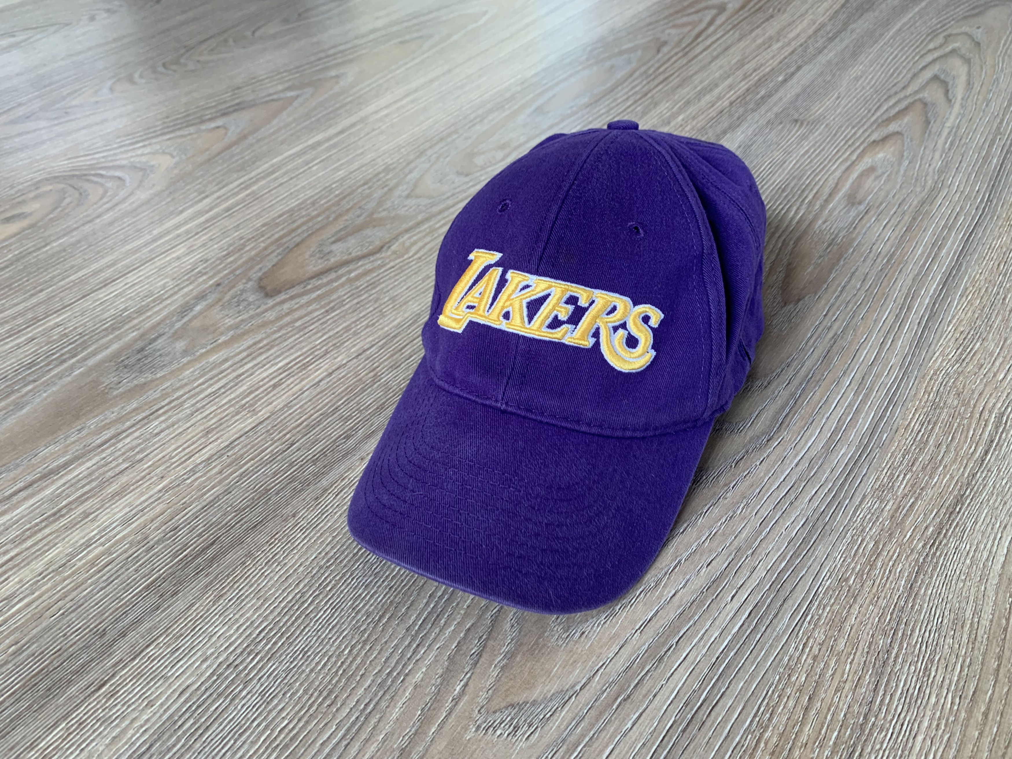 Nike Youth Rare Nike Los Angeles Lakers NBA Baseball Cap Size ONE SIZE - 10 Thumbnail
