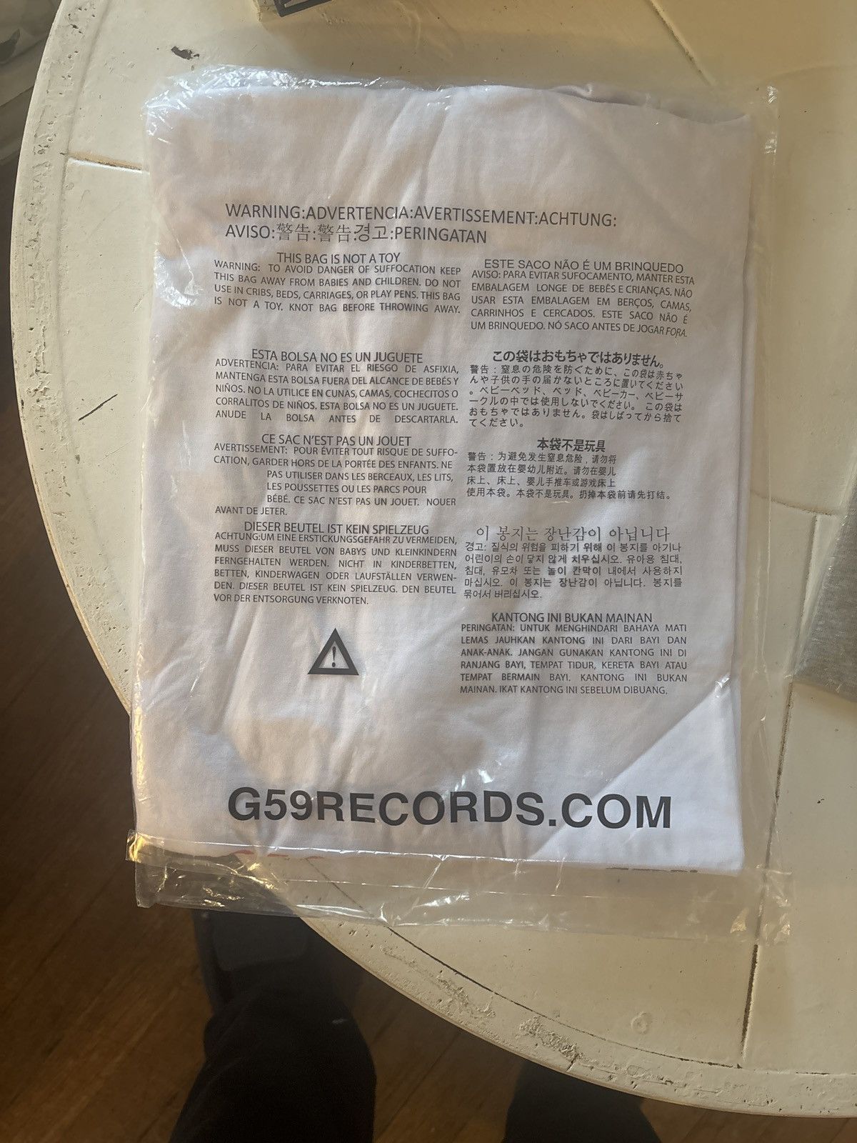 G59 Records Finding shelter in my larynx G59 T-shirt Size US L / EU 52-54 / 3 - 4 Thumbnail
