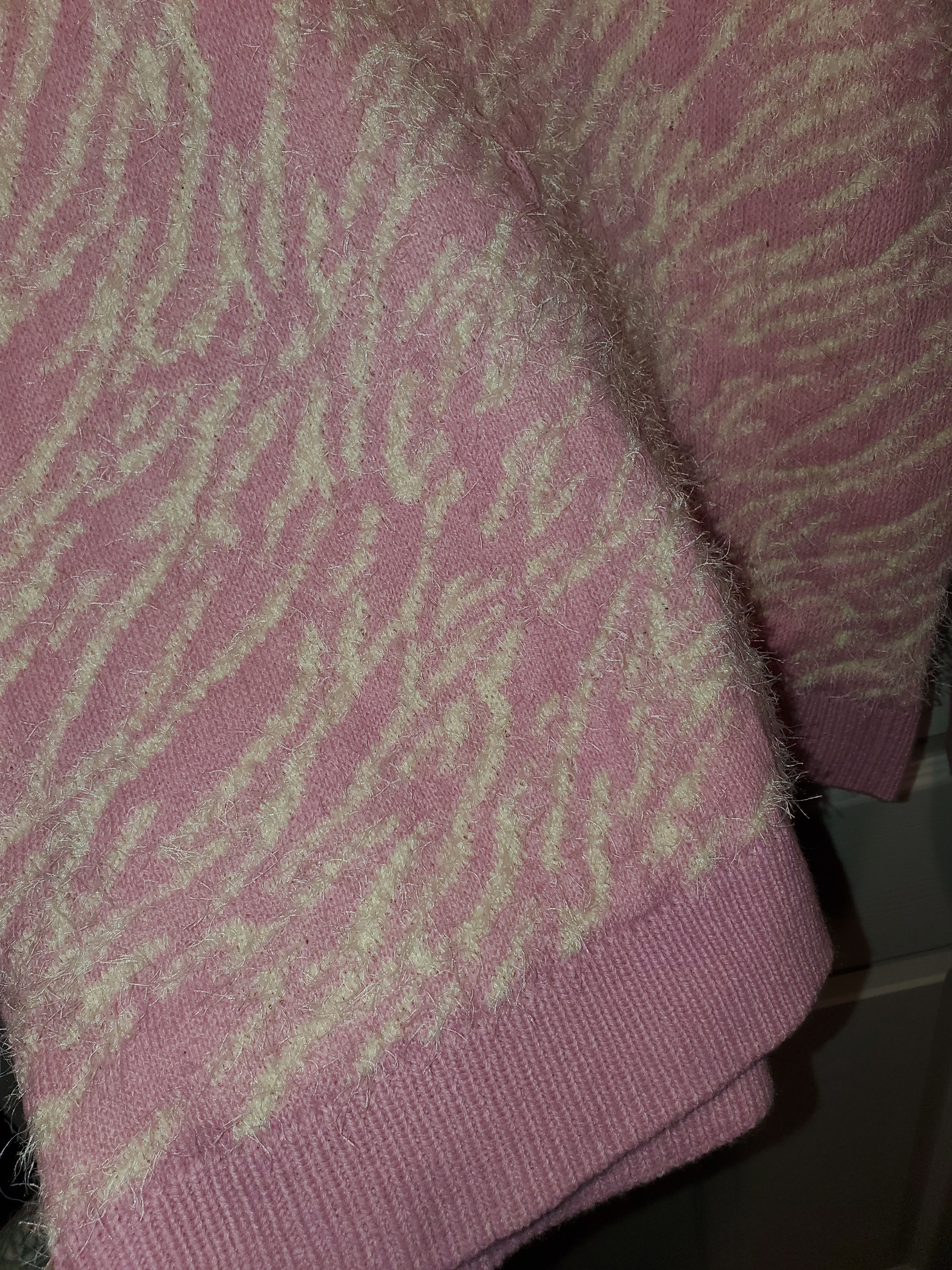 Other Simply Styled Zebra Pattern Soft + Fuzzy Sweater-size M Size M / US 6-8 / IT 42-44 - 4 Thumbnail