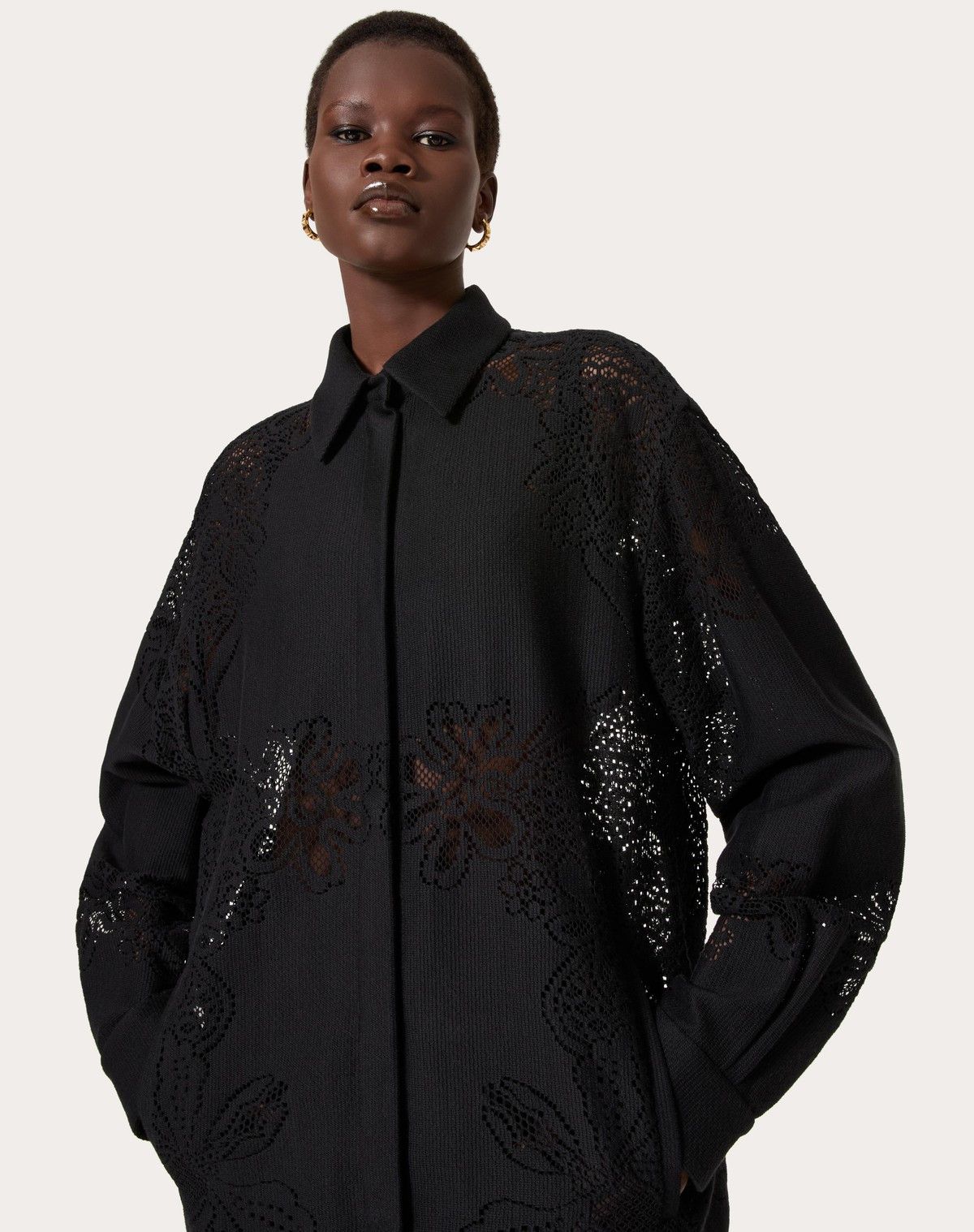 Valentino o1s1wg110525 Cotton Guipure Jardin Plat Overshirt in Black Size S / US 4 / IT 40 - 6 Thumbnail