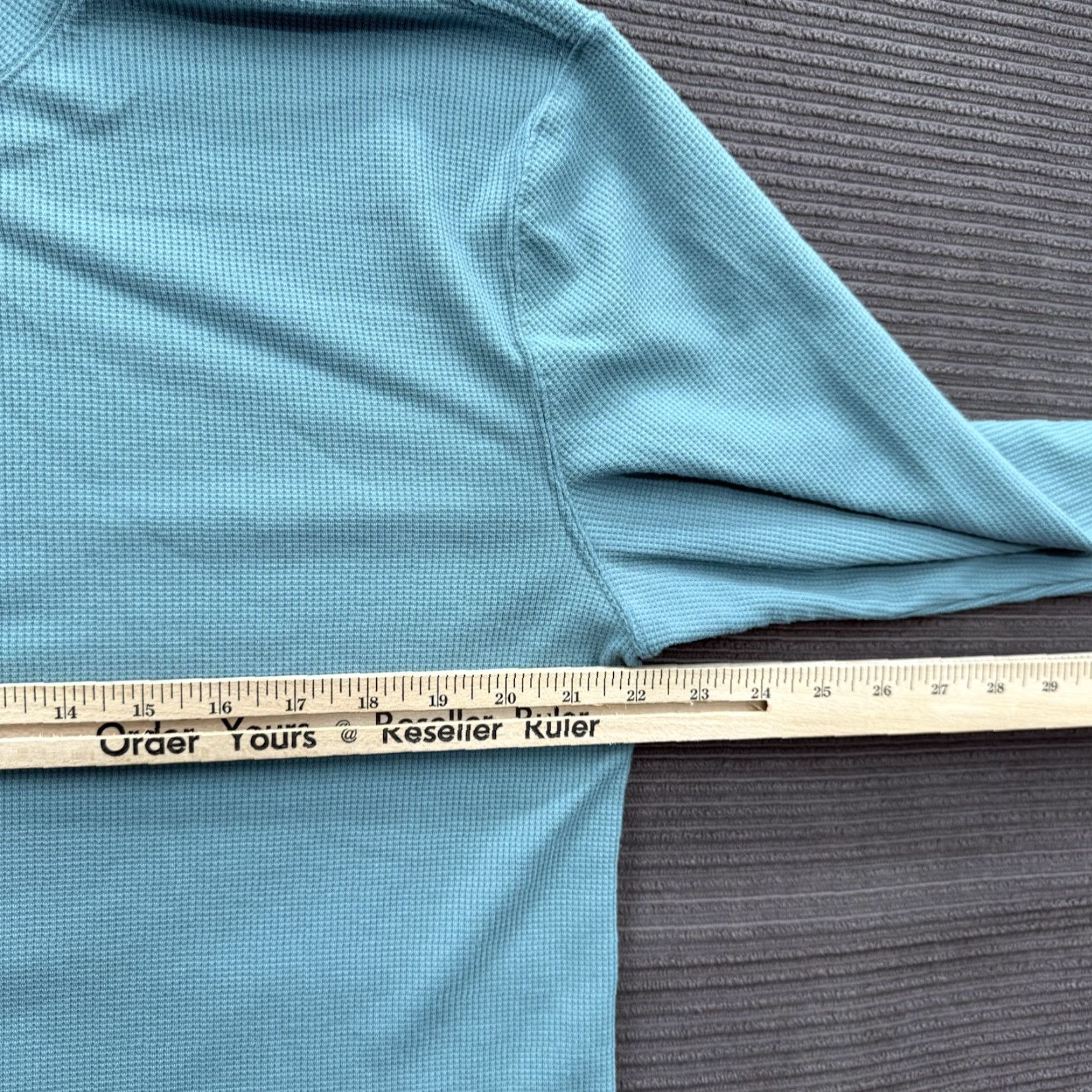 Fabletics Fabletics Waffle Thermal Shirt Men XL Athletic Logo Green Polyester Outdoors Activewear T-Shirt Size US XL / EU 56 / 4 - 4 Thumbnail