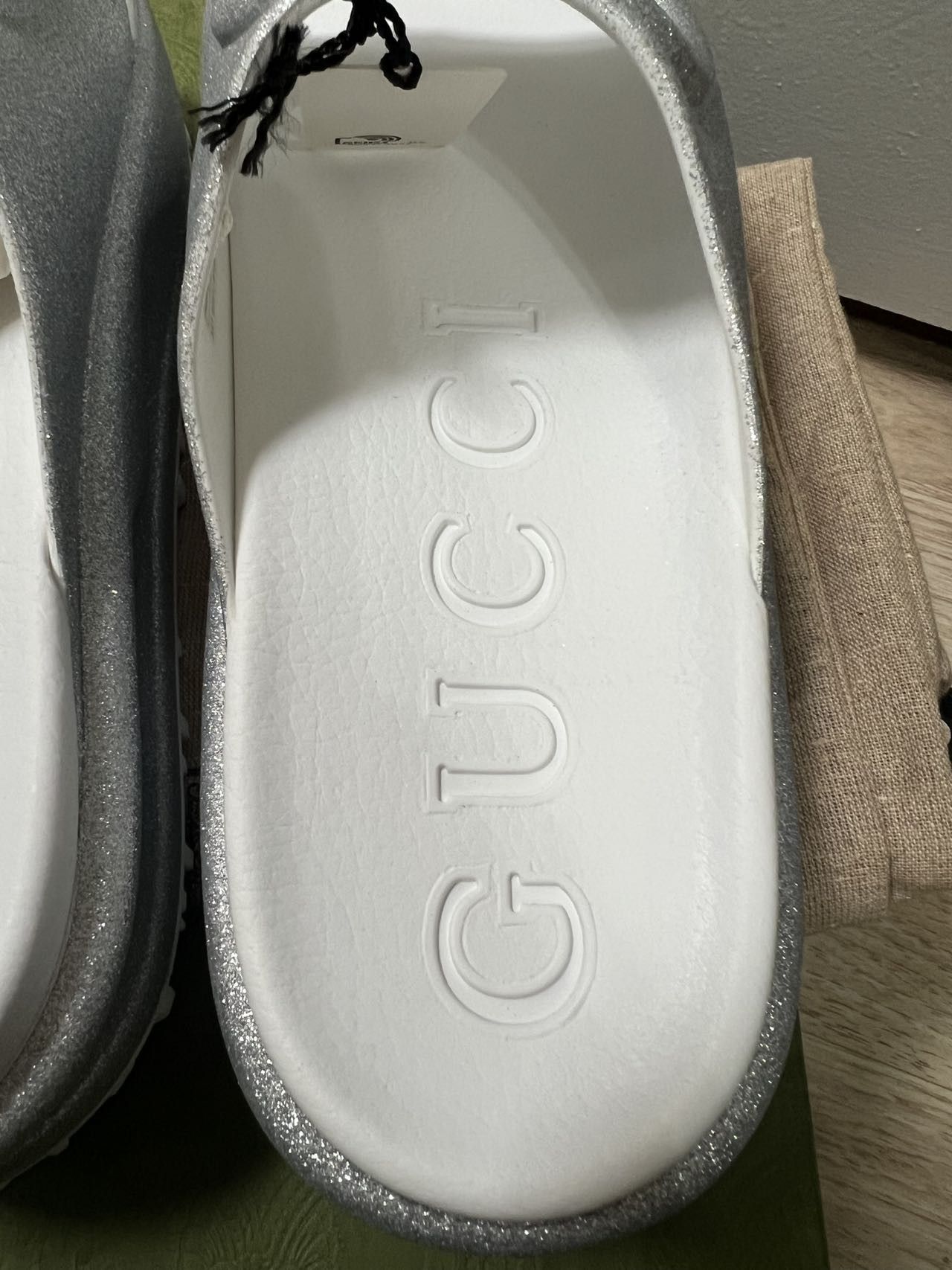 Gucci Gucci Interlocking G Slide Metalic Silver (Women's) Size US 10 / IT 40 - 7 Thumbnail