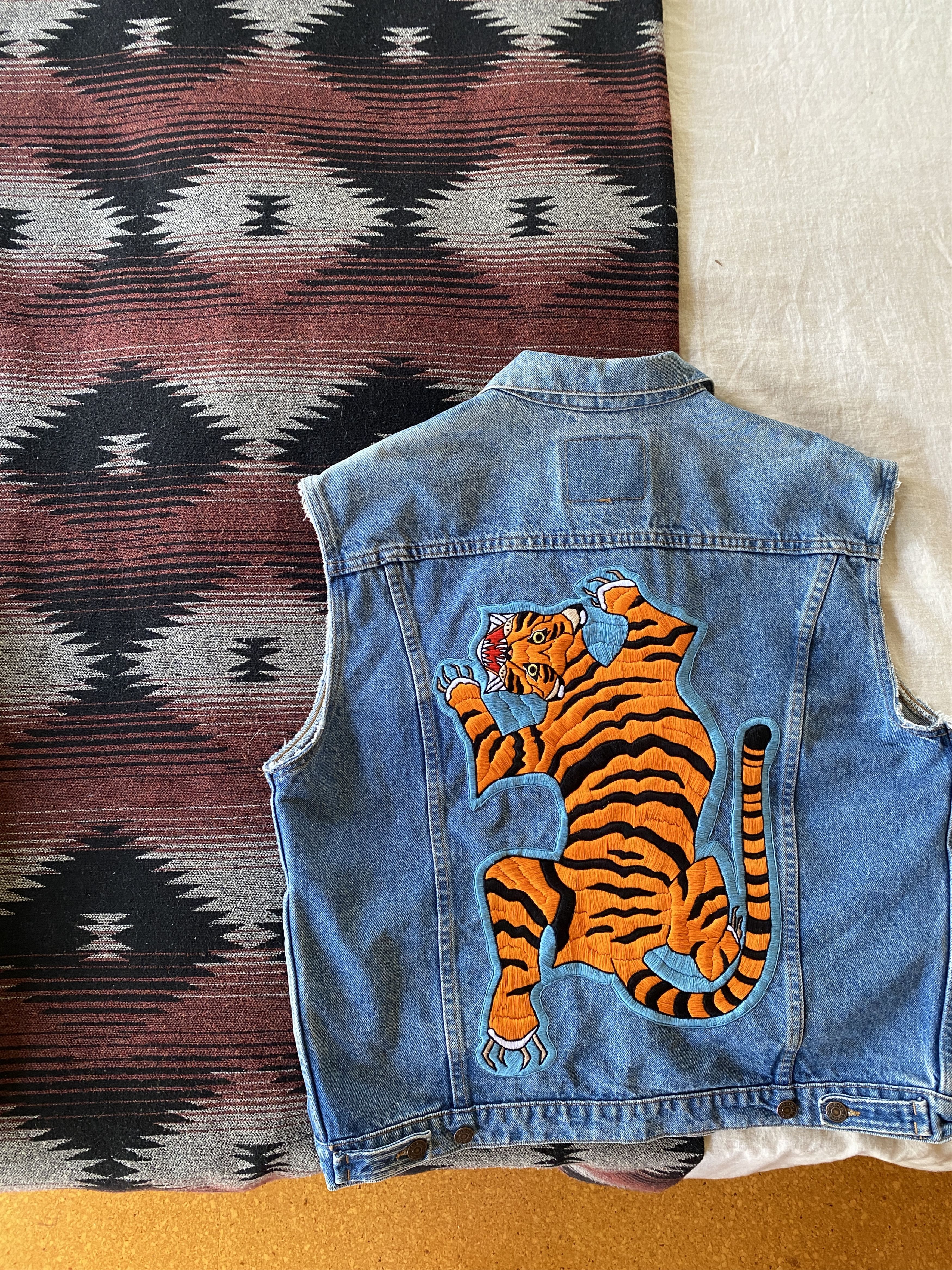 Levi's Vintage Clothing Vintage Levi’s Vest with Tiger Embroidery Size US S / EU 44-46 / 1 - 4 Thumbnail