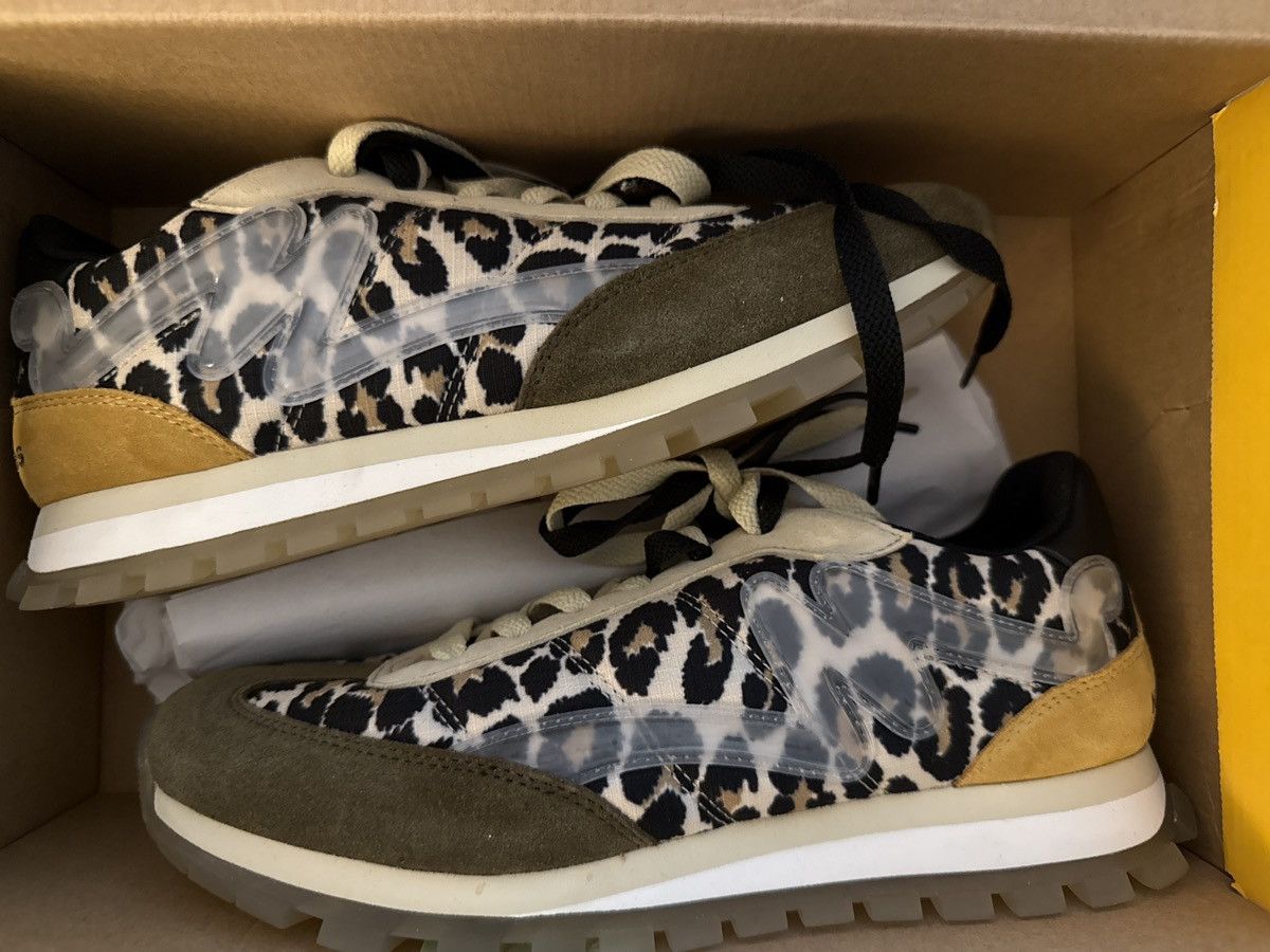Marc Jacobs MARC JACOBS LEOPARD PRINT JOGGER SNEAKER, BRAND NEW Size US 10 / IT 40 - 2 Thumbnail