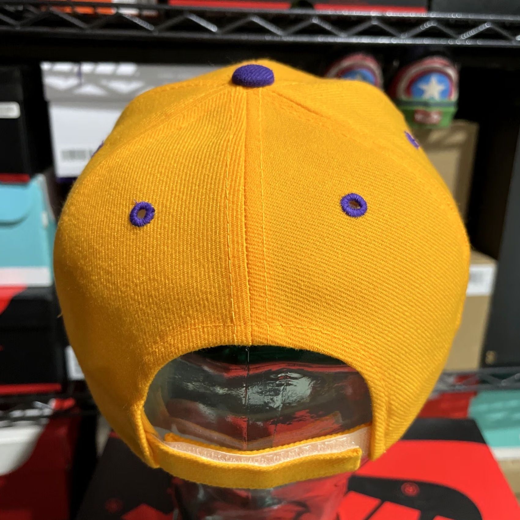 NBA VINTAGE Lakers Hat Los Angeles NBA Adjustable Yellow Size ONE SIZE - 6 Thumbnail