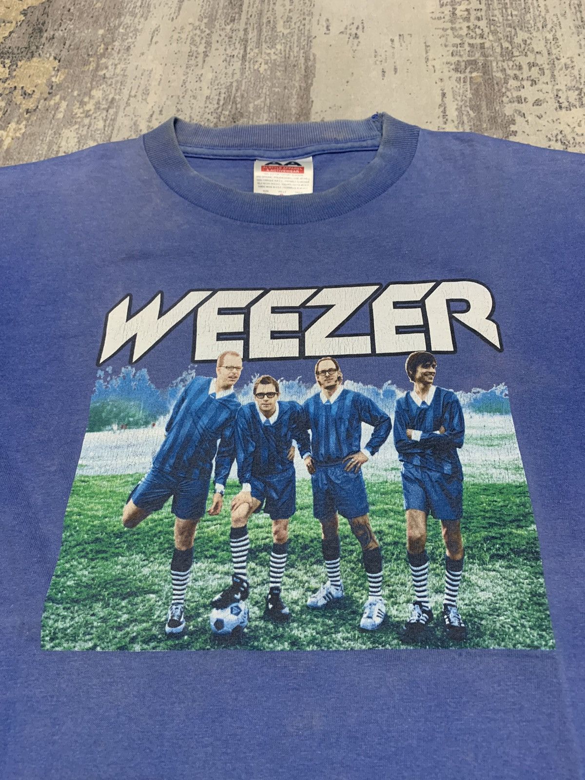 Band Tees Vintage Sun Faded Weezer Enlightenment Tour Shirt Size US S / EU 44-46 / 1 - 2 Thumbnail