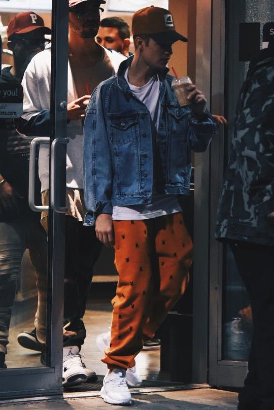 Supreme Supreme Playboy Allover Sweatpants FW15 Small Size US 30 / EU 46 - 9 Thumbnail