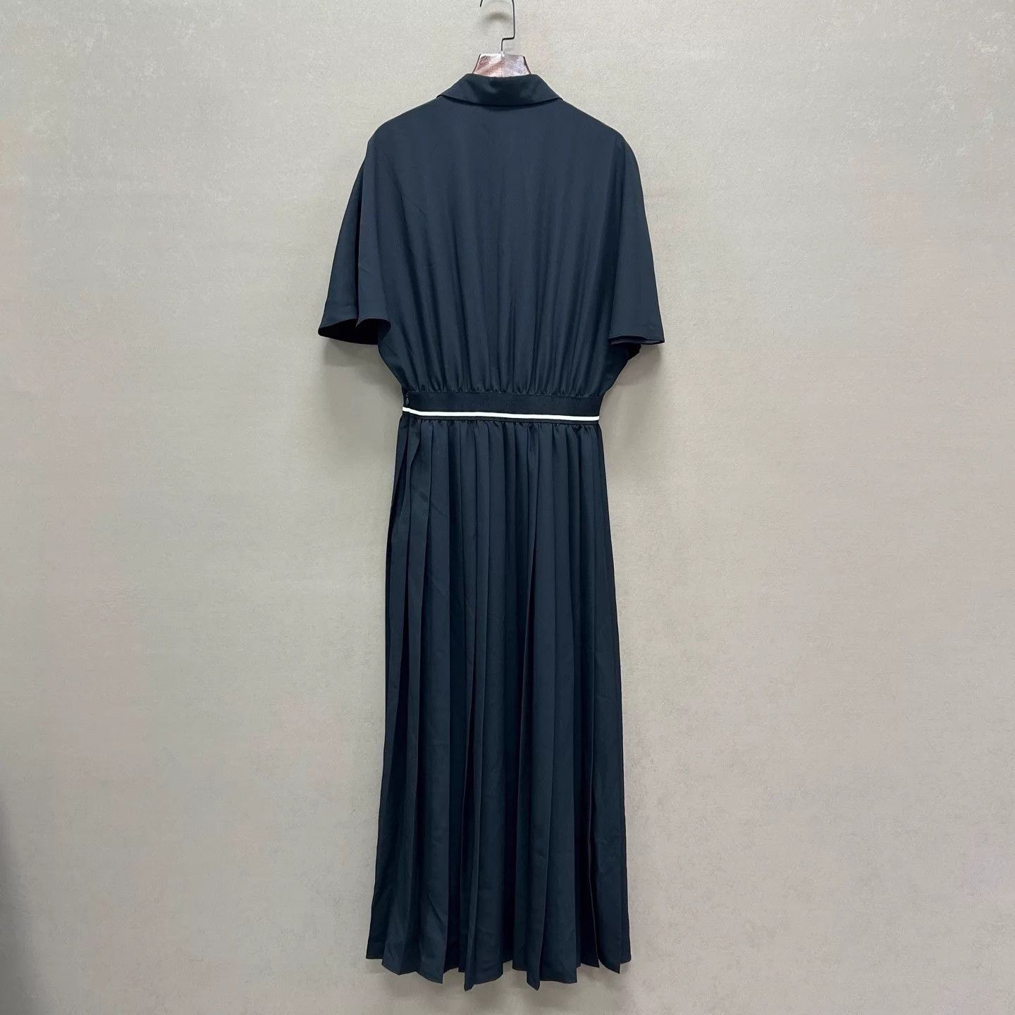 Miu Miu MIU MIU black logo letter collared pleated dress Size S / US 4 / IT 40 - 2 Thumbnail