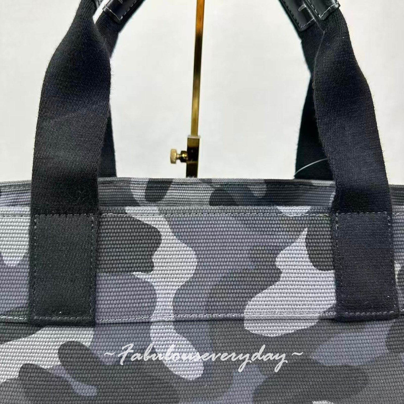 Coach Coach Tote 38 Crossbody Bag Camo Print In Canvas/Grey NWT Size ONE SIZE - 8 Thumbnail