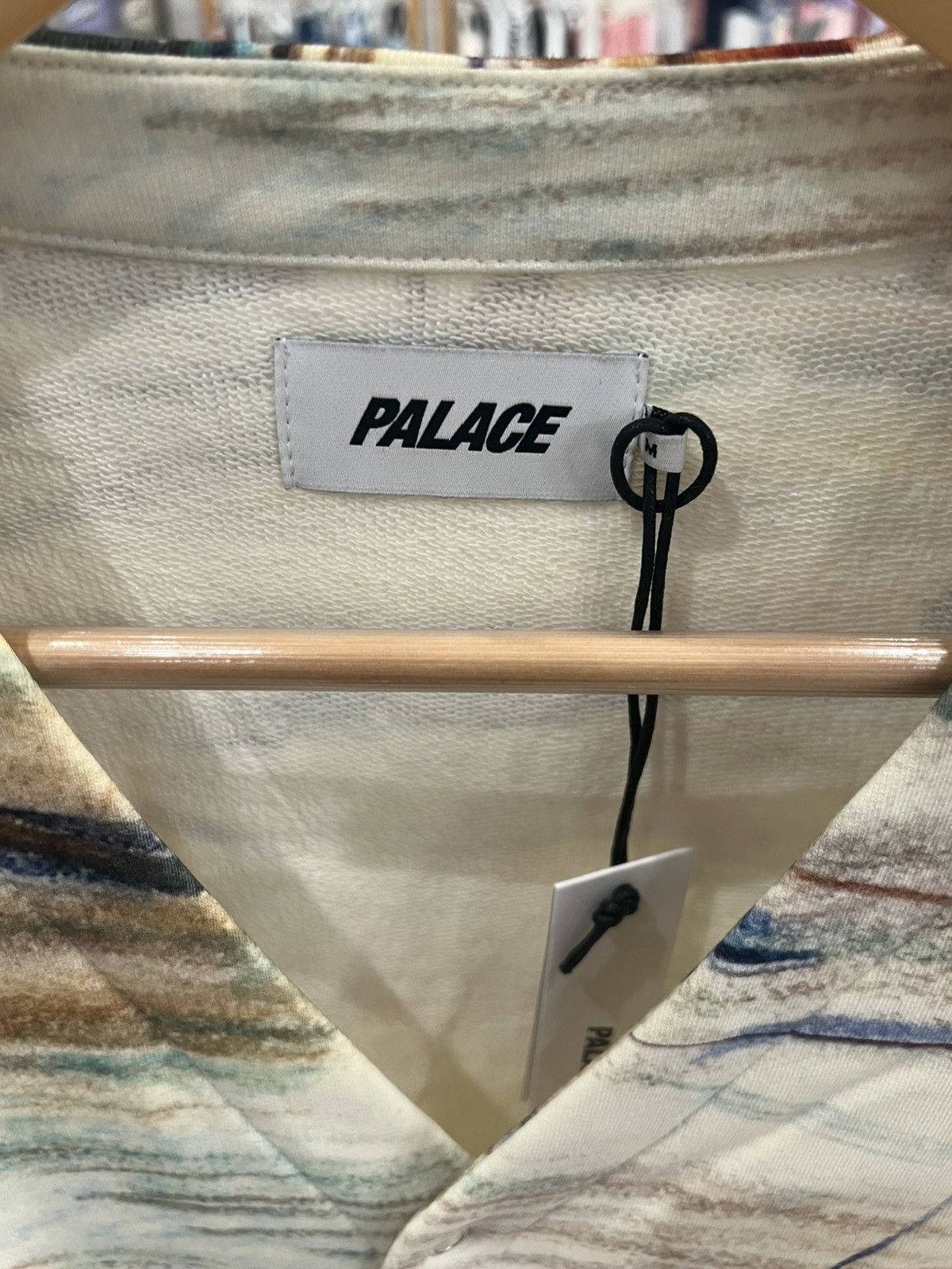 Palace PALACE V NECK WATERCOLOR BUTTON UP CARDIGAN SIZE M Size US M / EU 48-50 / 2 - 3 Thumbnail