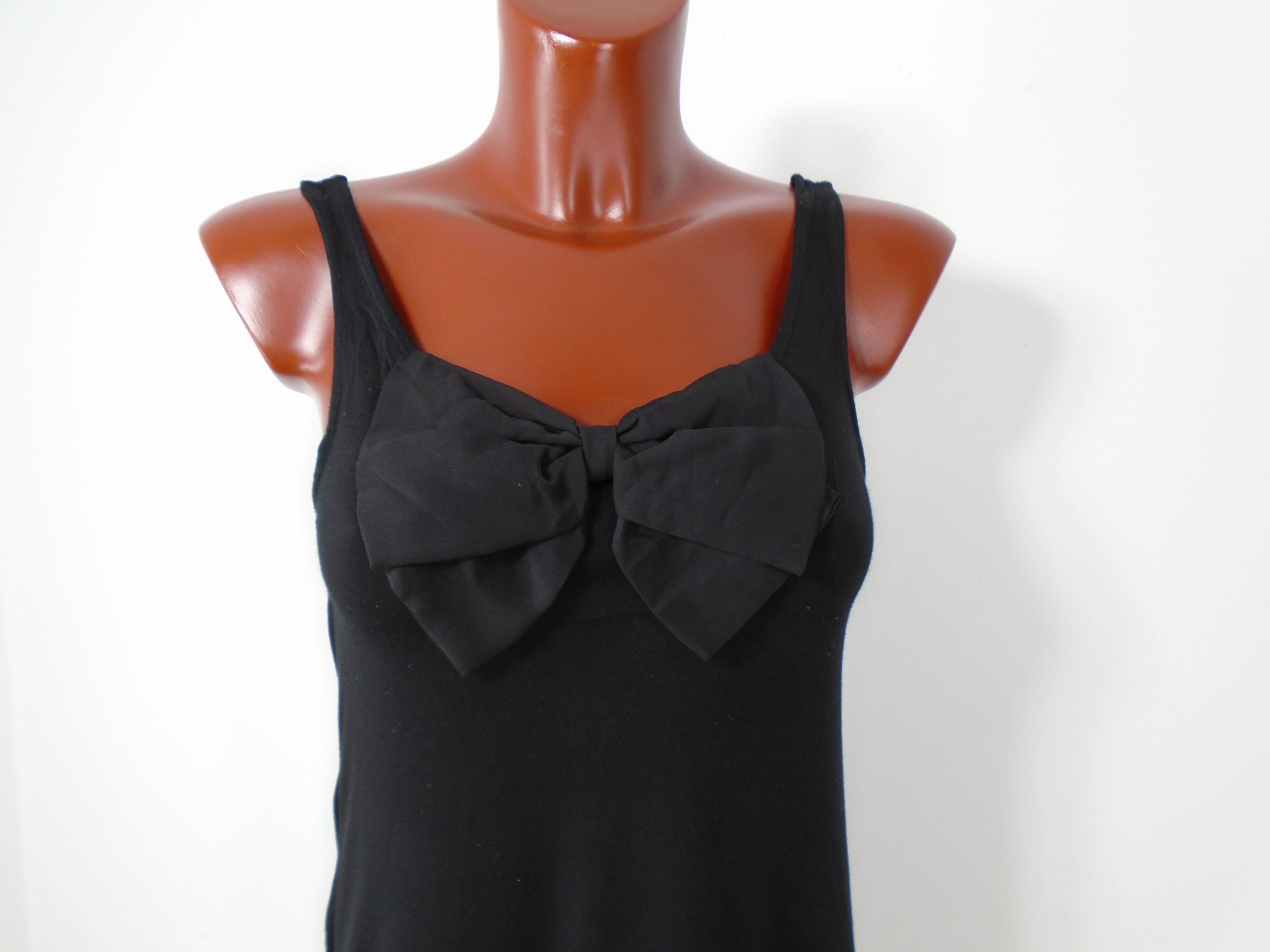 H&M Women's Tank Tops H&M. Color: Black. Size: XS. Size XS / US 0-2 / IT 36-38 - 5 Thumbnail
