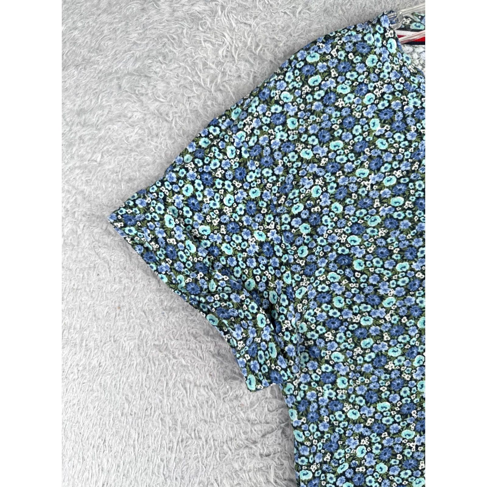 Tommy Hilfiger Tommy Hilfiger Shirt Women Small Blue Floral Crew Neck Cotton Blend Short Sleeve Size S / US 4 / IT 40 - 3 Thumbnail