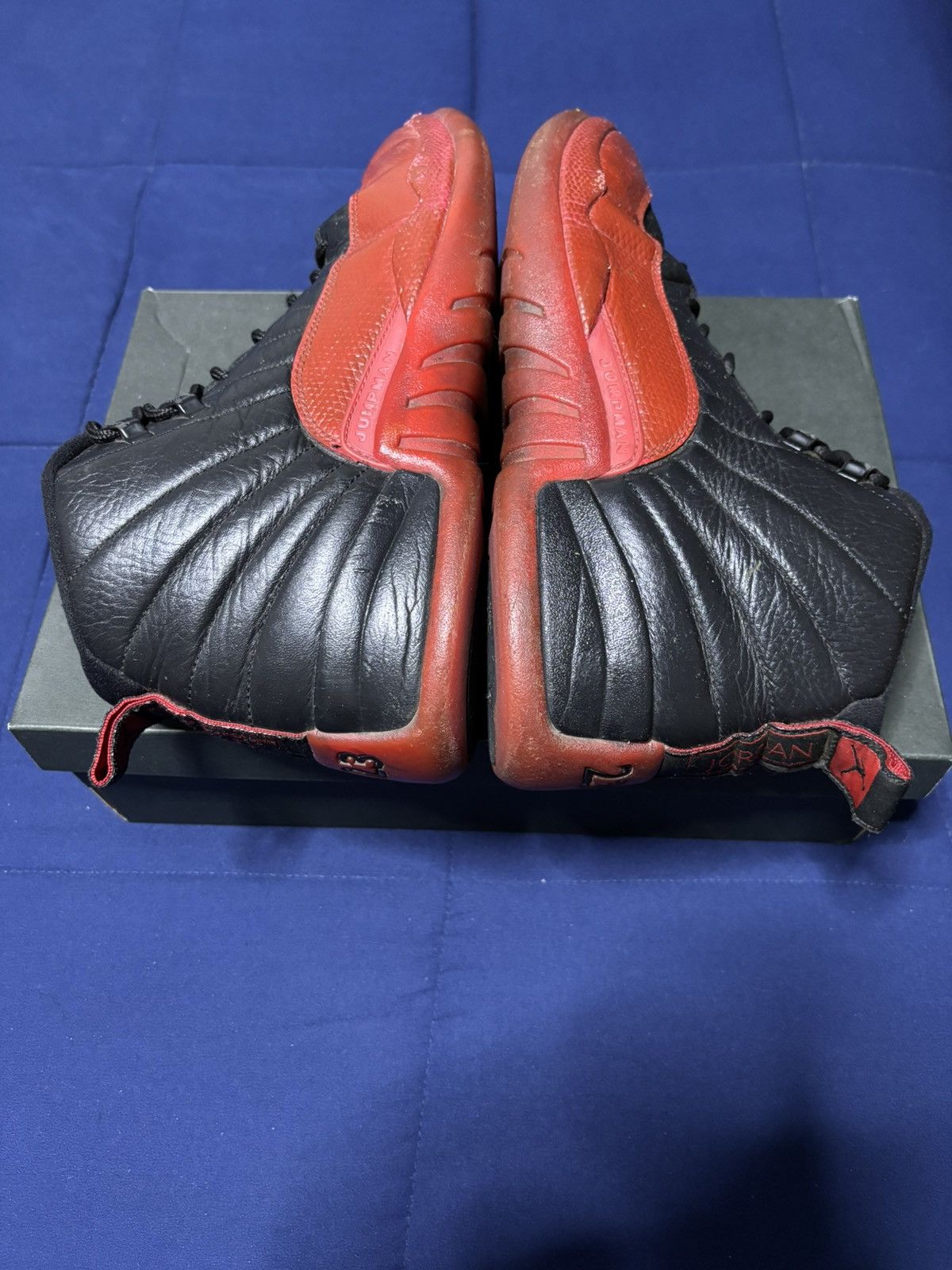 Jordan Brand Jordan 12 Retro Flu Game 2016 Size 11 Size US 11 / EU 44 - 2 Thumbnail