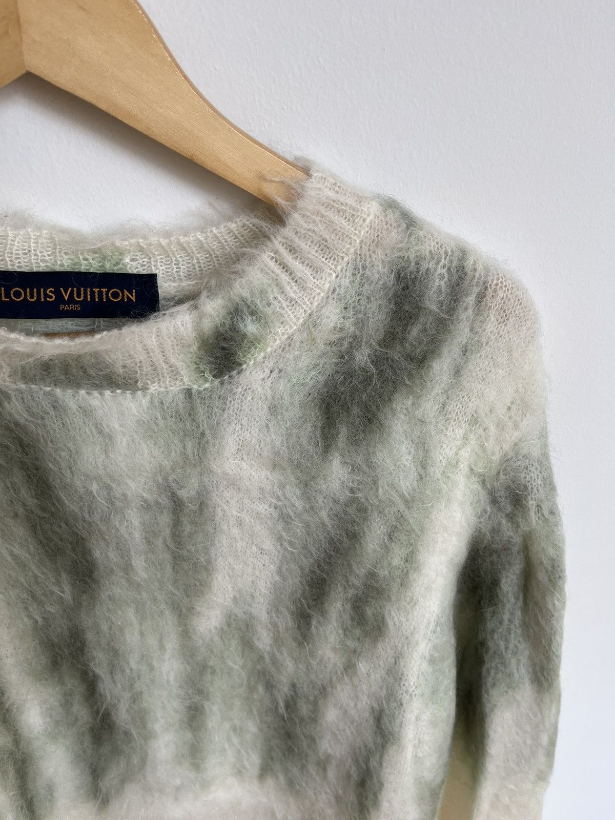 Louis Vuitton Louis Vuitton SS19 Plain Rainbow Dyed Mohair Sweater Size US S / EU 44-46 / 1 - 7 Thumbnail