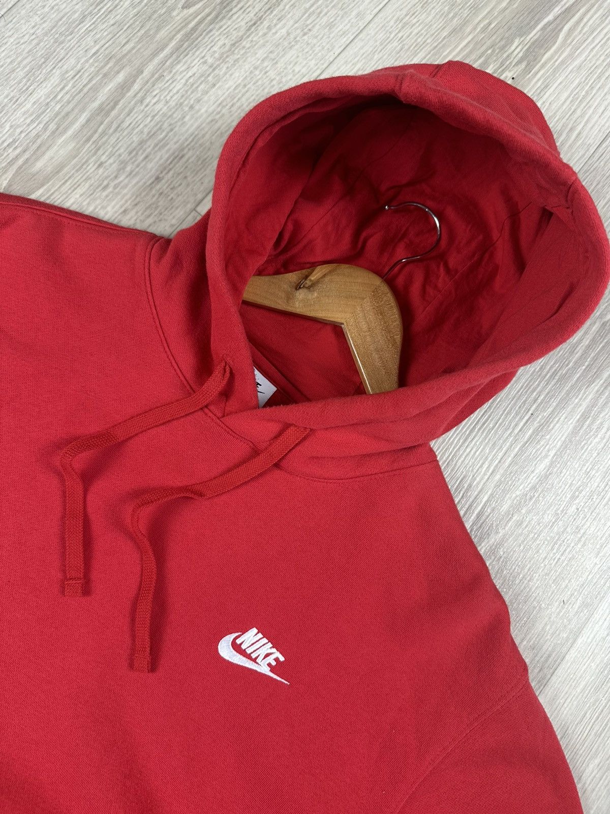 Nike Nike Red Hoodie Small Logo Size L Size US L / EU 52-54 / 3 - 6 Thumbnail