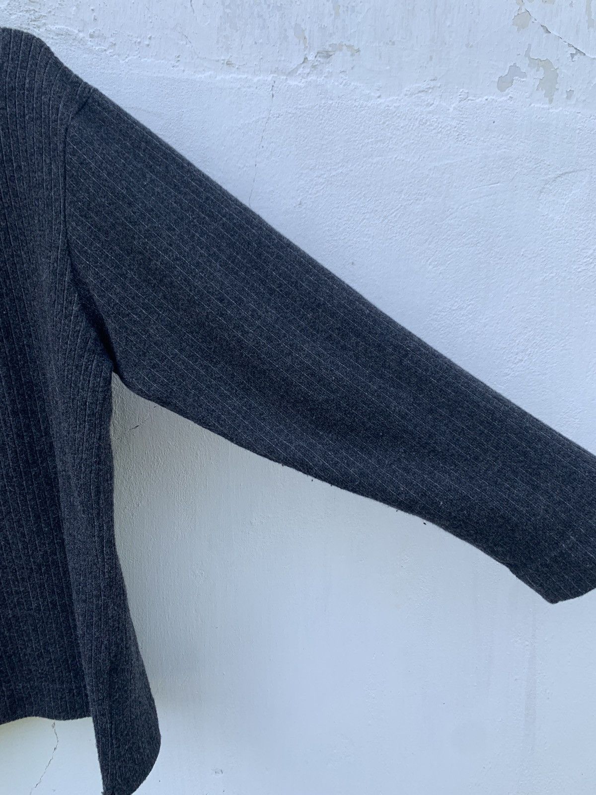 Gianfranco Ferre Vintage Gianfranco Ferre Ribbed Turtleneck Wool Sweater Size US M / EU 48-50 / 2 - 22 Thumbnail