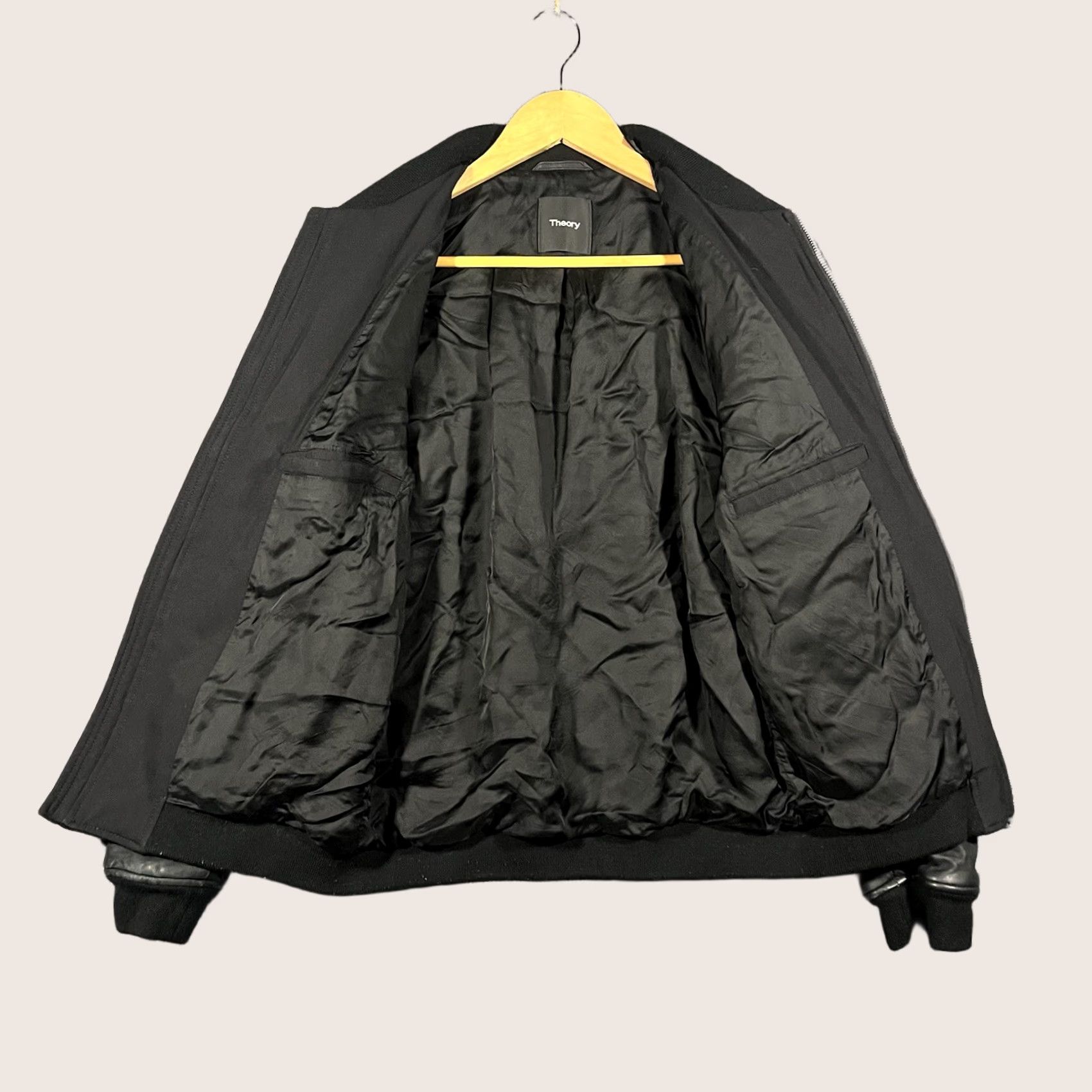 Theory Theory Jacket Bomber Jacket Men Small Black Wool Lamb Leather Sleeves Modern Coat Size US S / EU 44-46 / 1 - 1 Thumbnail