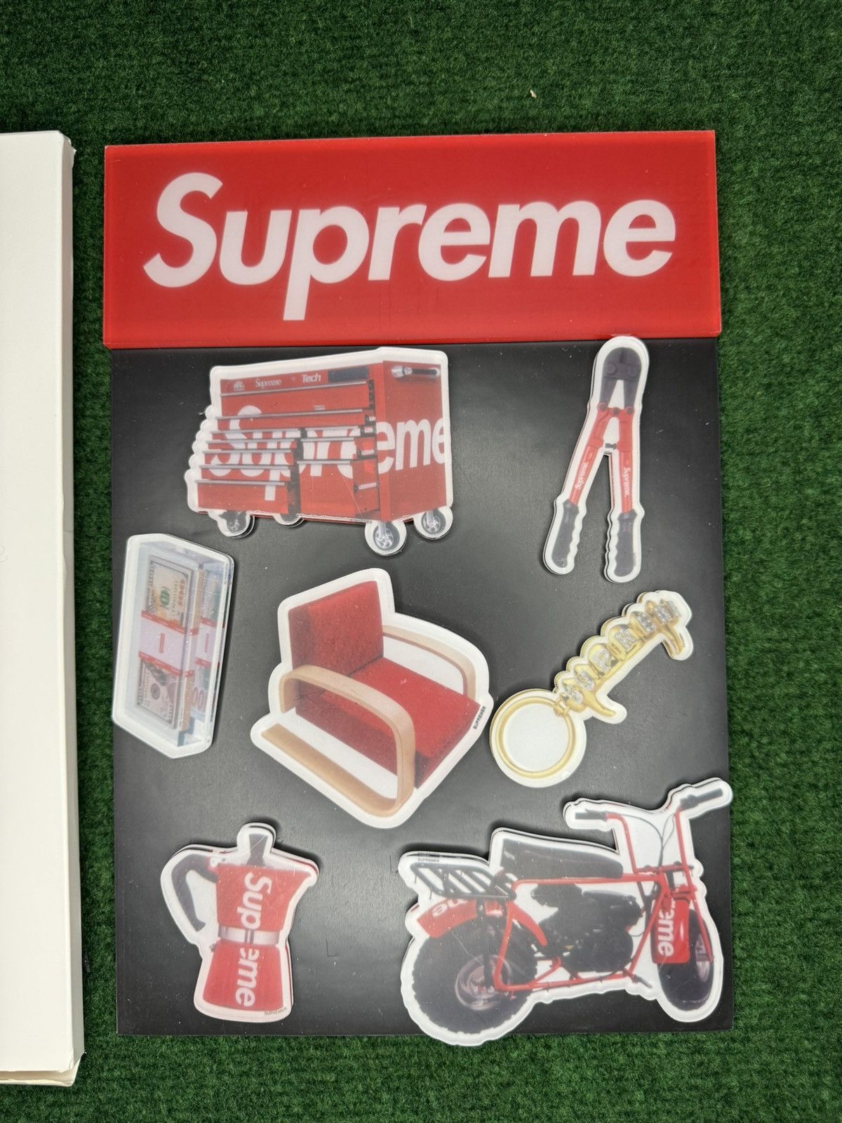 Supreme Supreme Magnet Set Size ONE SIZE - 2 Thumbnail