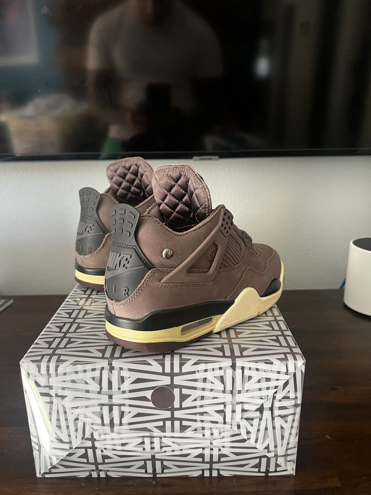 A Ma Maniere × Jordan Brand Jordan 4 Retro SP A Ma Maniére Violet Ore size 4 Size US 5 / EU 37 - 4 Thumbnail