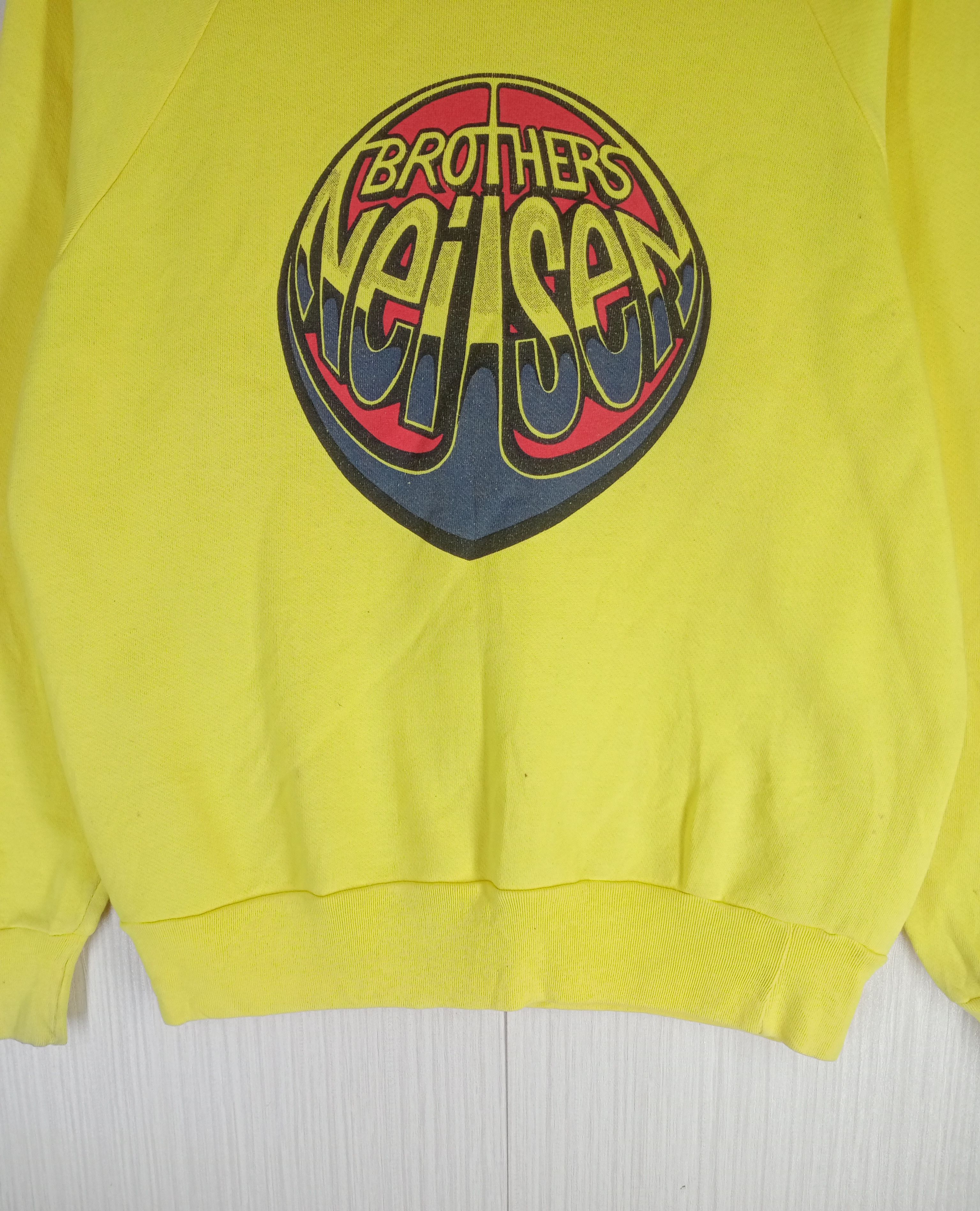 Band Tees Rare Vintage 80s Brothers Neilsen Surfboard Sweatshirt Size US M / EU 48-50 / 2 - 3 Thumbnail