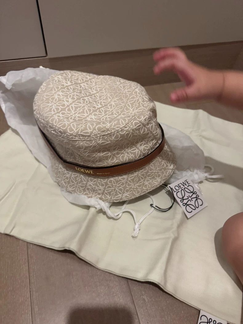 LOEWE size 59 Bucket hat
