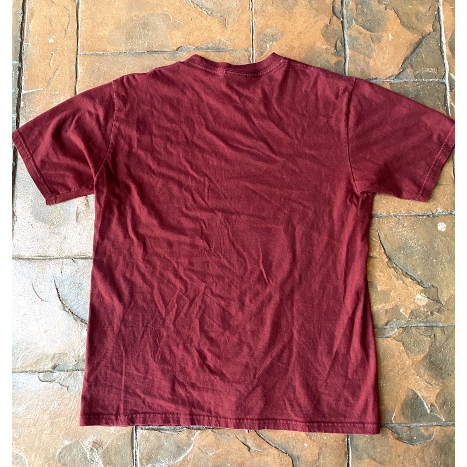 Nike VINTAGE Nike Swoosh Logo T-Shirt Large Red Crew Neck Short Sleeve Men's L Cotton Knit Embroidered Logo Sports Athleisure Classic 90s Size US L / EU 52-54 / 3 - 3 Thumbnail