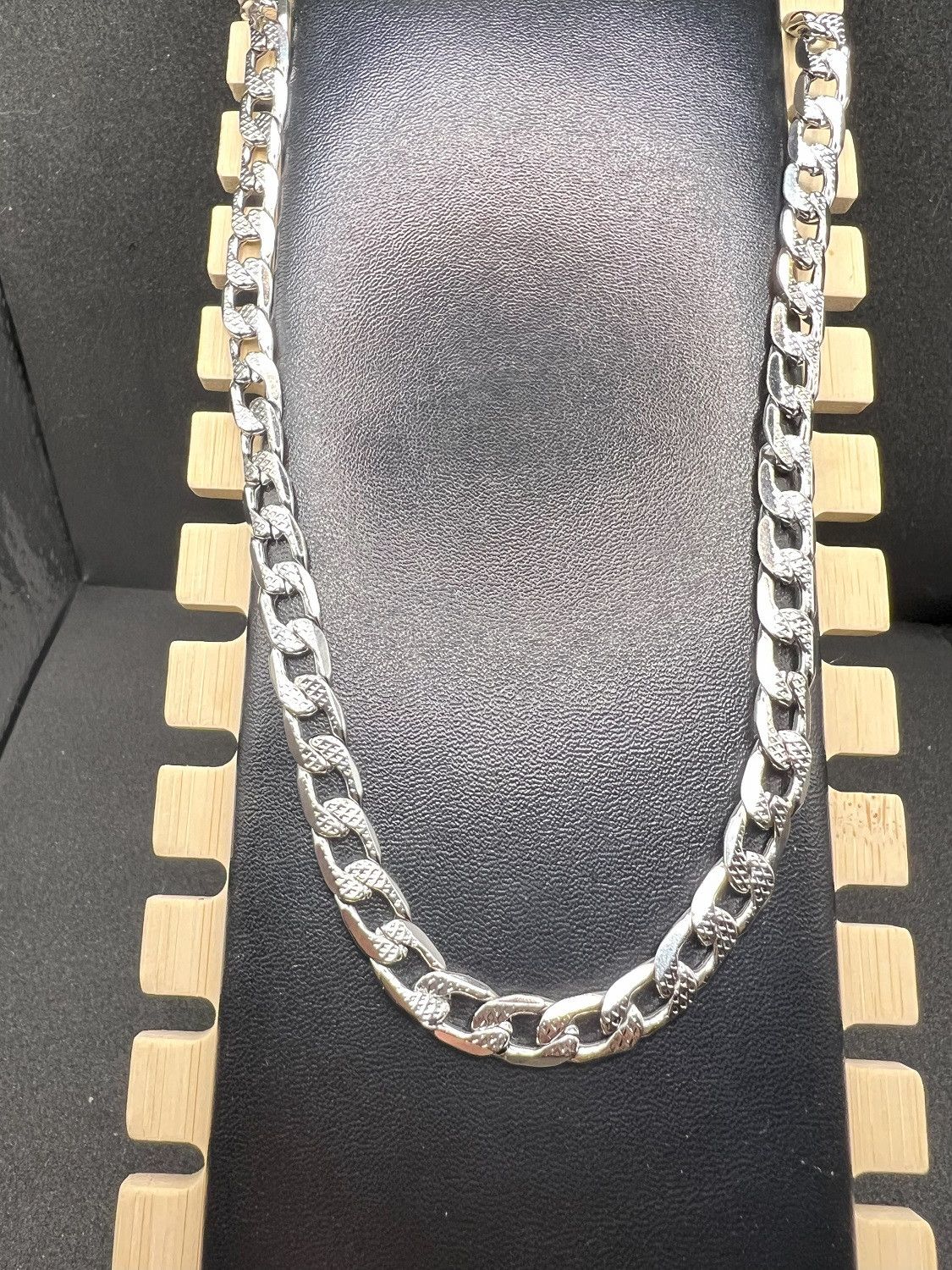 Designer Cuban Chain Necklace Size ONE SIZE - 2 Thumbnail