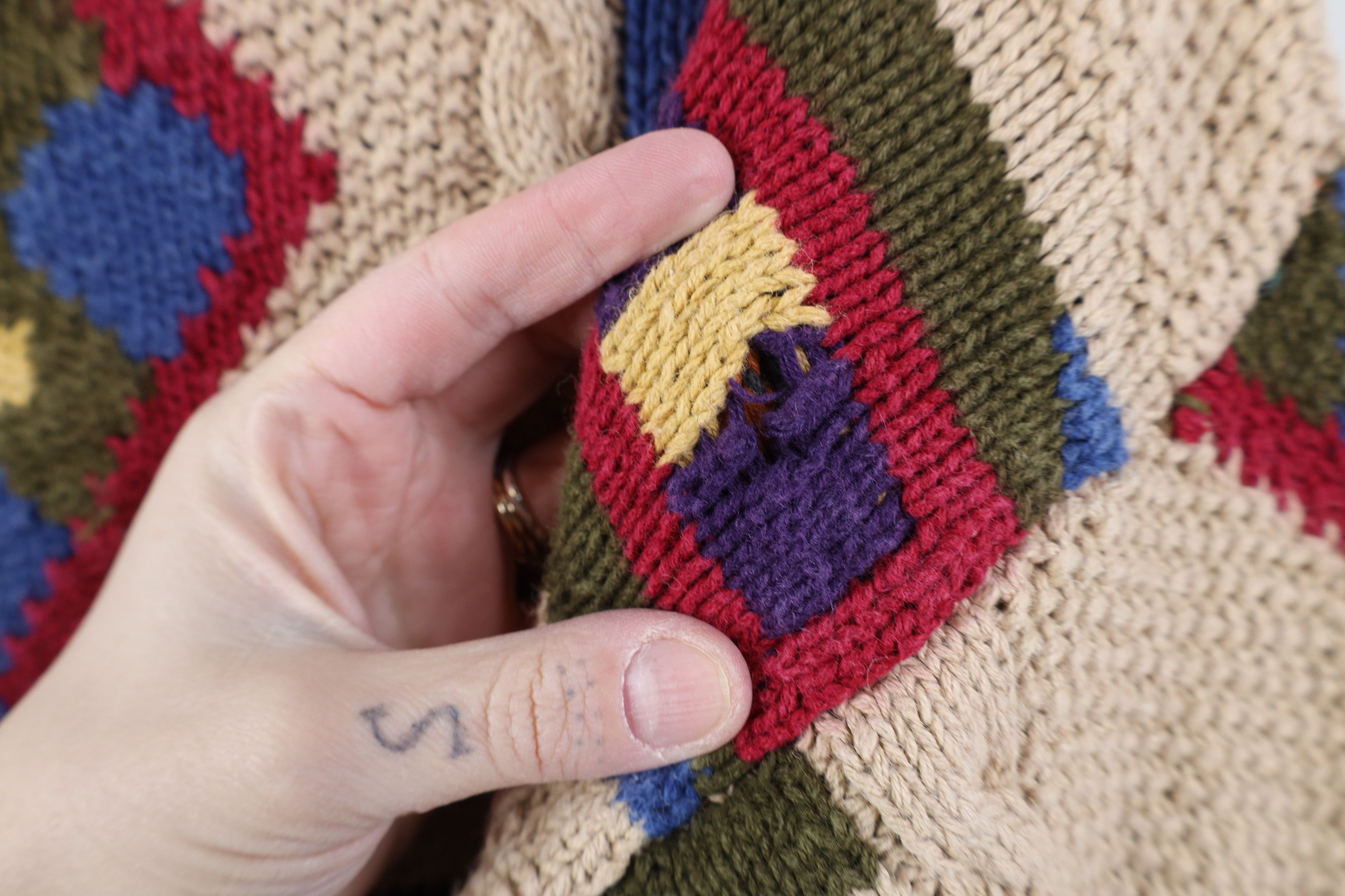 Vintage Vintage 90s Streetwear Southwestern Cable Knit Sweater Size US S / EU 44-46 / 1 - 5 Thumbnail