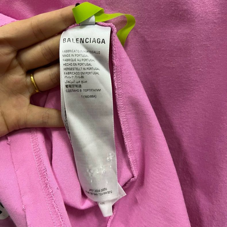 Balenciaga Balenciaga Pink Oversized Logo Short Sleeve Size US S / EU 44-46 / 1 - 4 Thumbnail