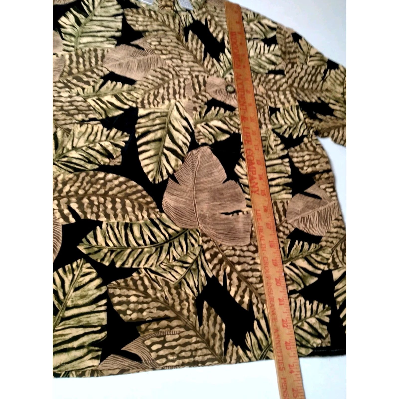 Liz Claiborne VINTAGE Liz Claiborne Blouse Women's Small Silk Short Sleeve Black Palms 90s Beachy Nature Size M / US 6-8 / IT 42-44 - 3 Thumbnail