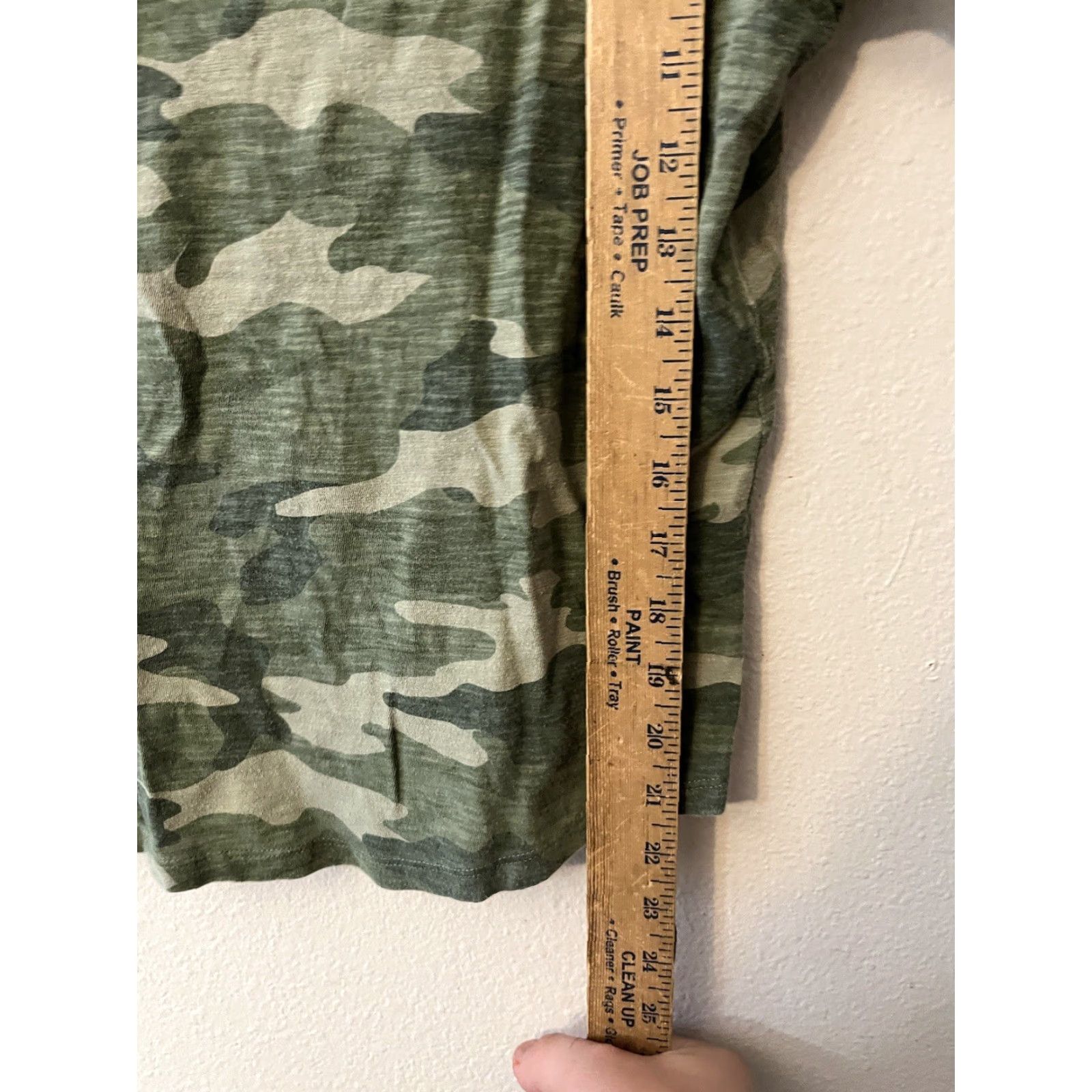 Old Navy Old Navy Shirt Womens Green Camo 100% Cotton Round Neck Short Sleeve M Size M / US 6-8 / IT 42-44 - 5 Thumbnail