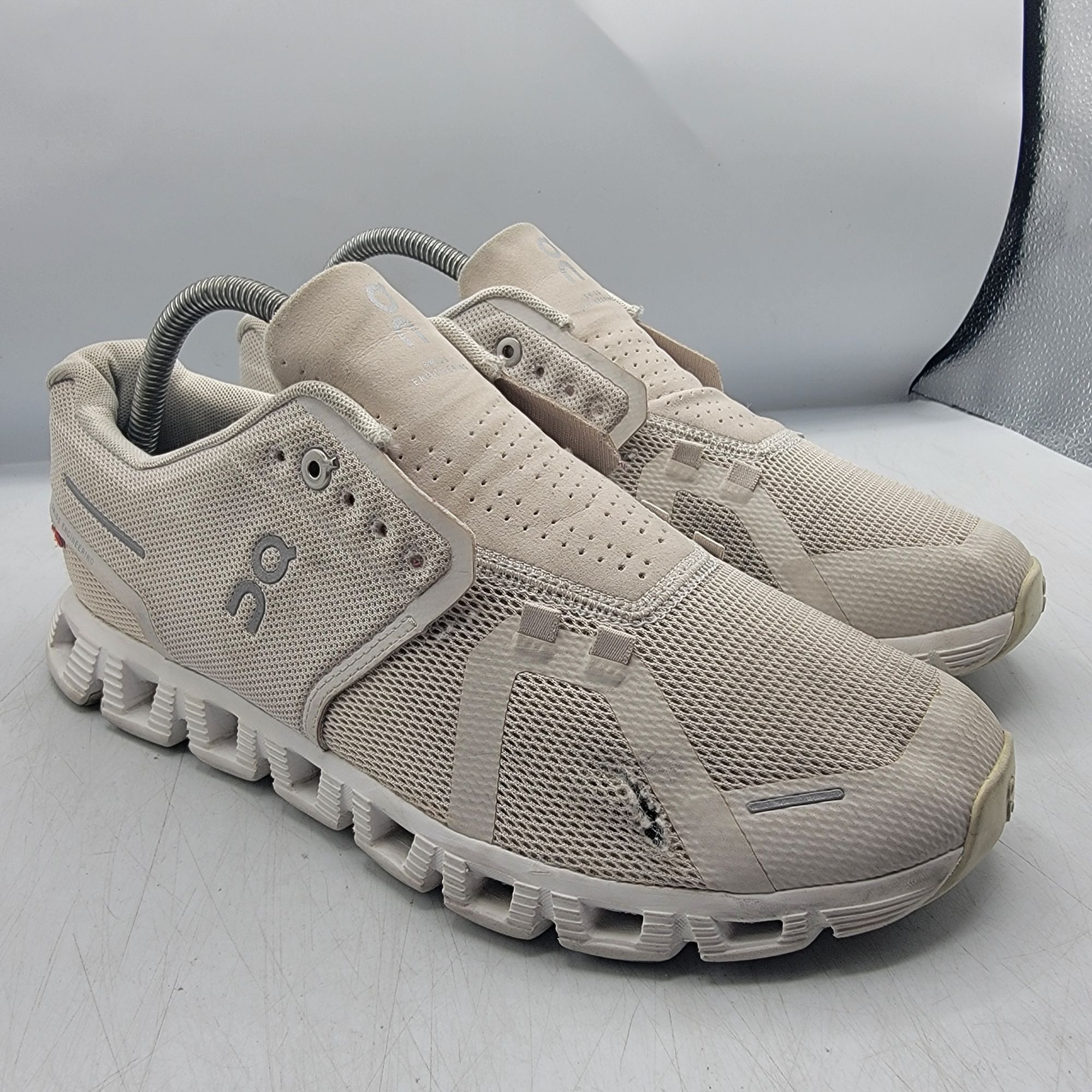 On On Cloud 5 Women 10 Pearl White Athletic Shoes Running Walki Size US 10 / IT 40 - 3 Thumbnail