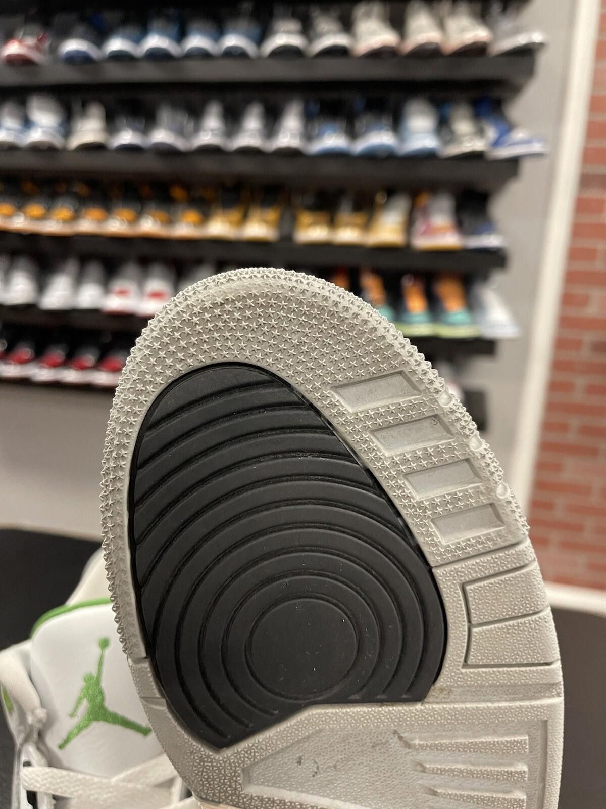 Jordan Brand Size 10 - Nike Air Jordan 3 Retro Chlorophyll 136064-006 OG Size US 10 / EU 43 - 10 Thumbnail