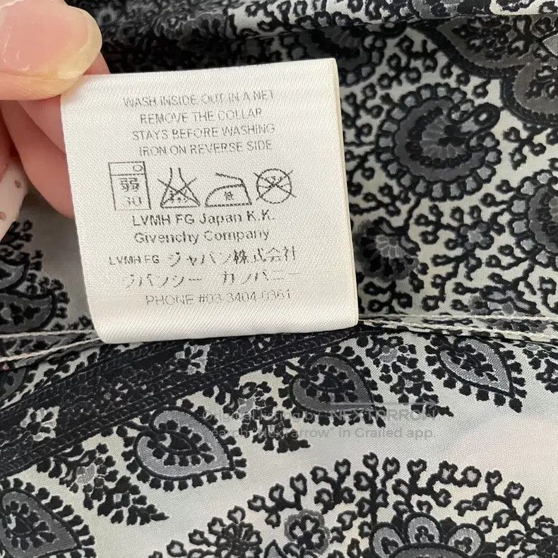 Givenchy Givenchy Size39 Butterfly Shirt, Size 39, Color Block Size US M / EU 48-50 / 2 - 5 Thumbnail
