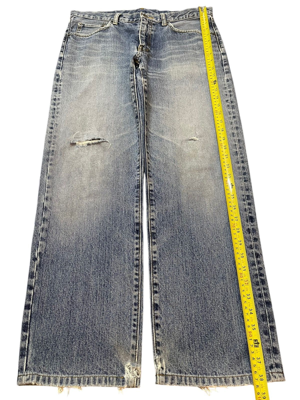 Uniqlo Vintage Japanese Uniqlo Blue Faded Wash Distress Loose Jeans Size US 33 - 12 Thumbnail